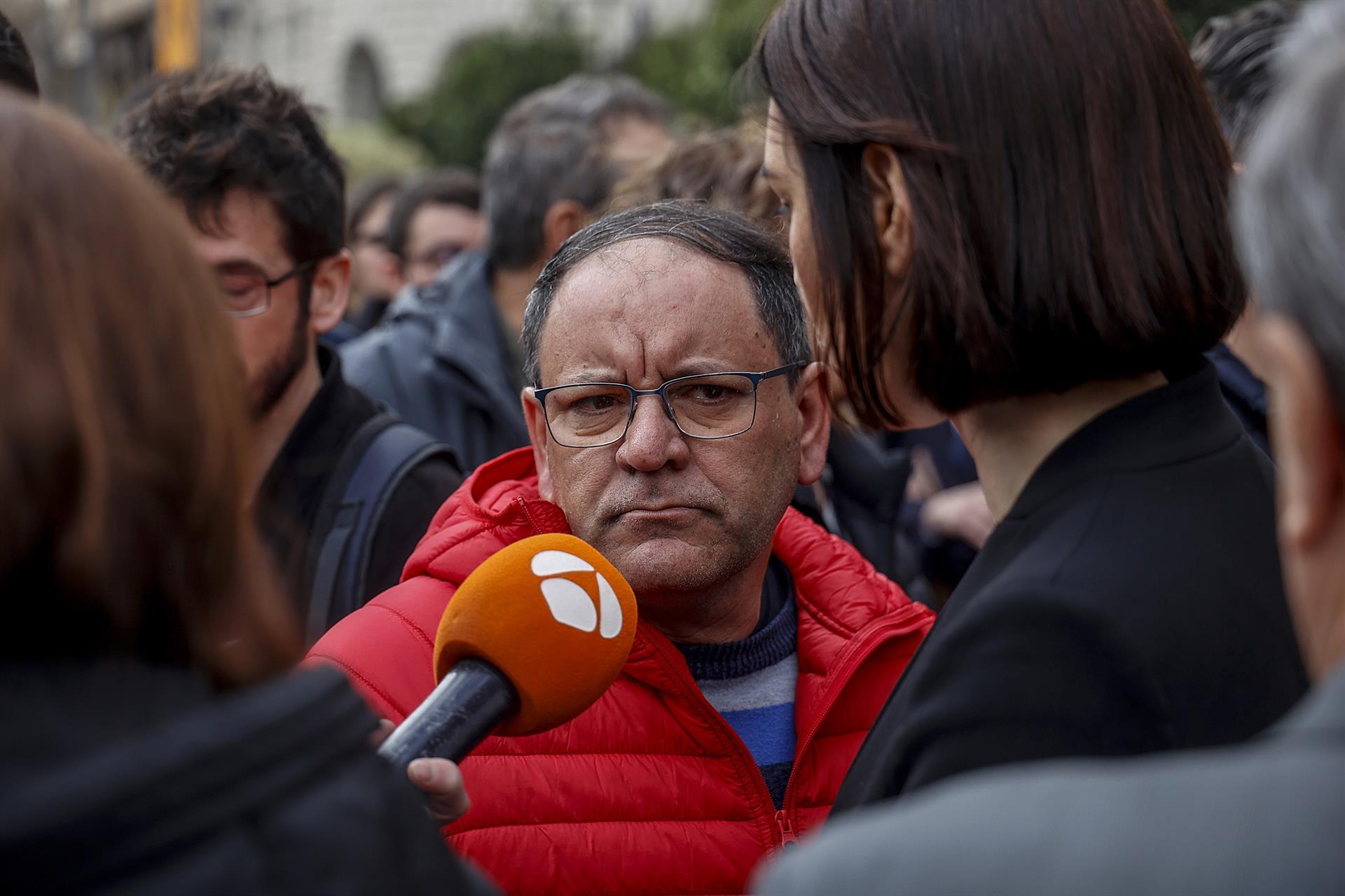El porter dels edificis incendiats a Campanar, Julián García | Rober Solsona | EP