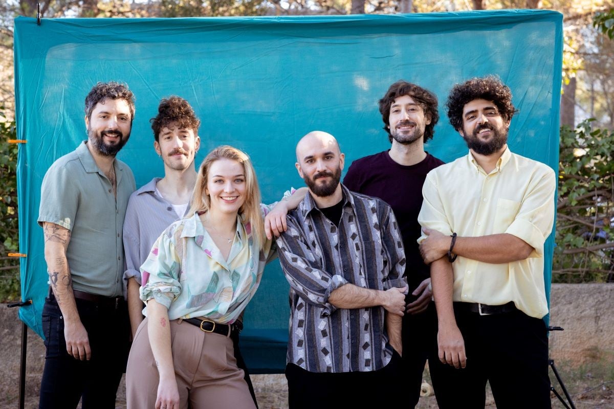 Novembre Elèctric abandona l'indie i es passa a l'alegria del regueton