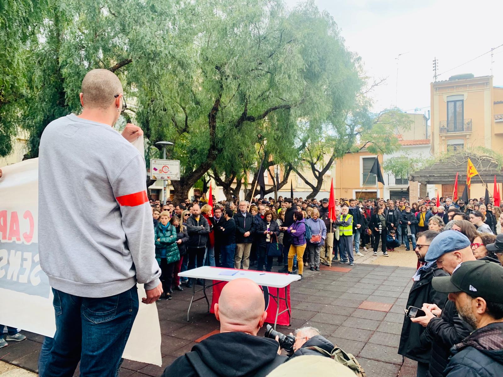 Un miler de persones s'han concentrat a la plaça de l'Ereta a Castelló de la Plana