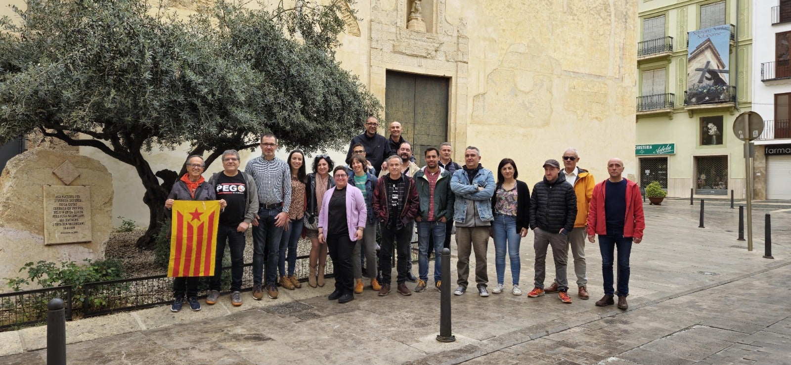 Membres de la candidatura Dignitat Republicana, que aspira a liderar ERPV després del congrés del 21 d'abril