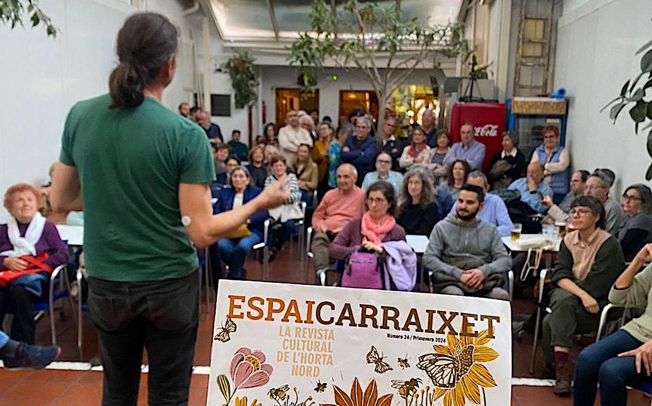 Presentació de la revista espai Carraixet al bar Gurugú de Meliana aquest dimecres