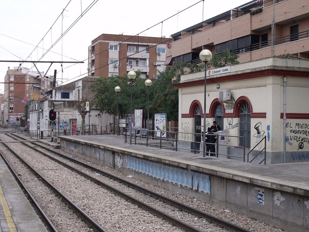 Estació de Burjassot-Godella, on van quedar els agressors i les víctimes el dia dels fets