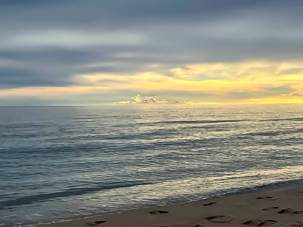 La mar des de la Platja de les Deveses. Dénia - Moisès Vizcaino