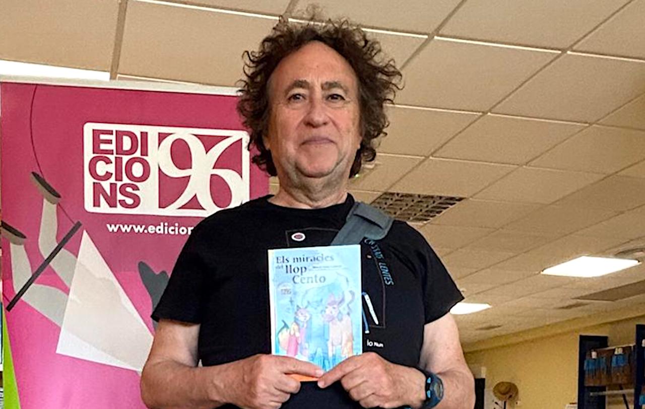 L'escriptor Manel Joan i Arinyó