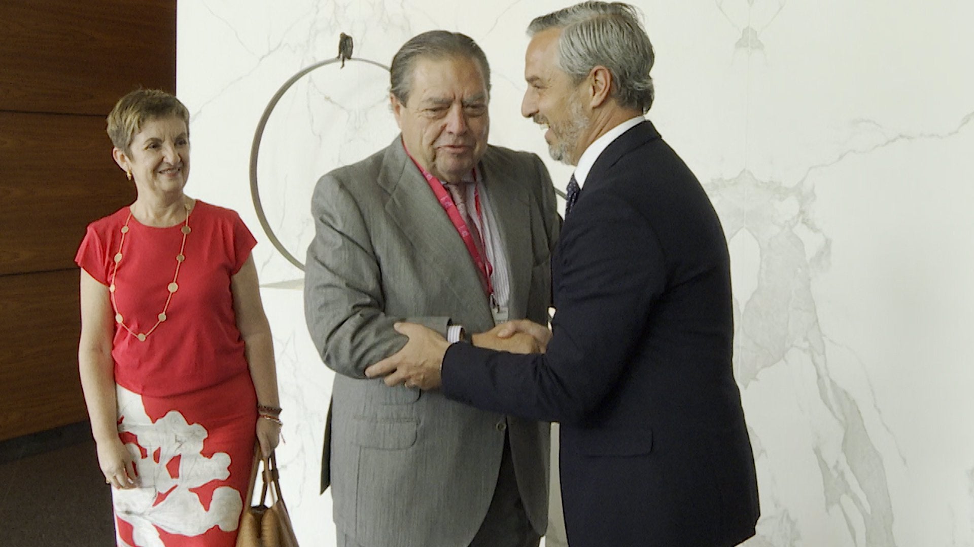El president d'AVE, Vicente Boluda, i el vicesecretari d'Economia del Partit Popular, Juan Bravo | EP