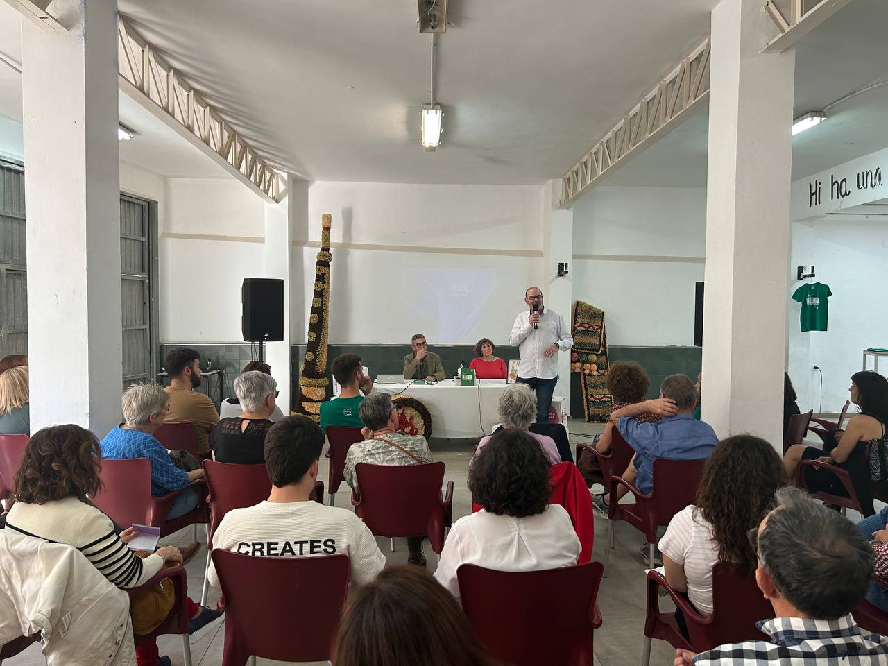 El president de Plataforma per la Llengua, Òscar Escuder, participa a la xerrada de La Vall d'Uixó / Plataforma per la Llengua