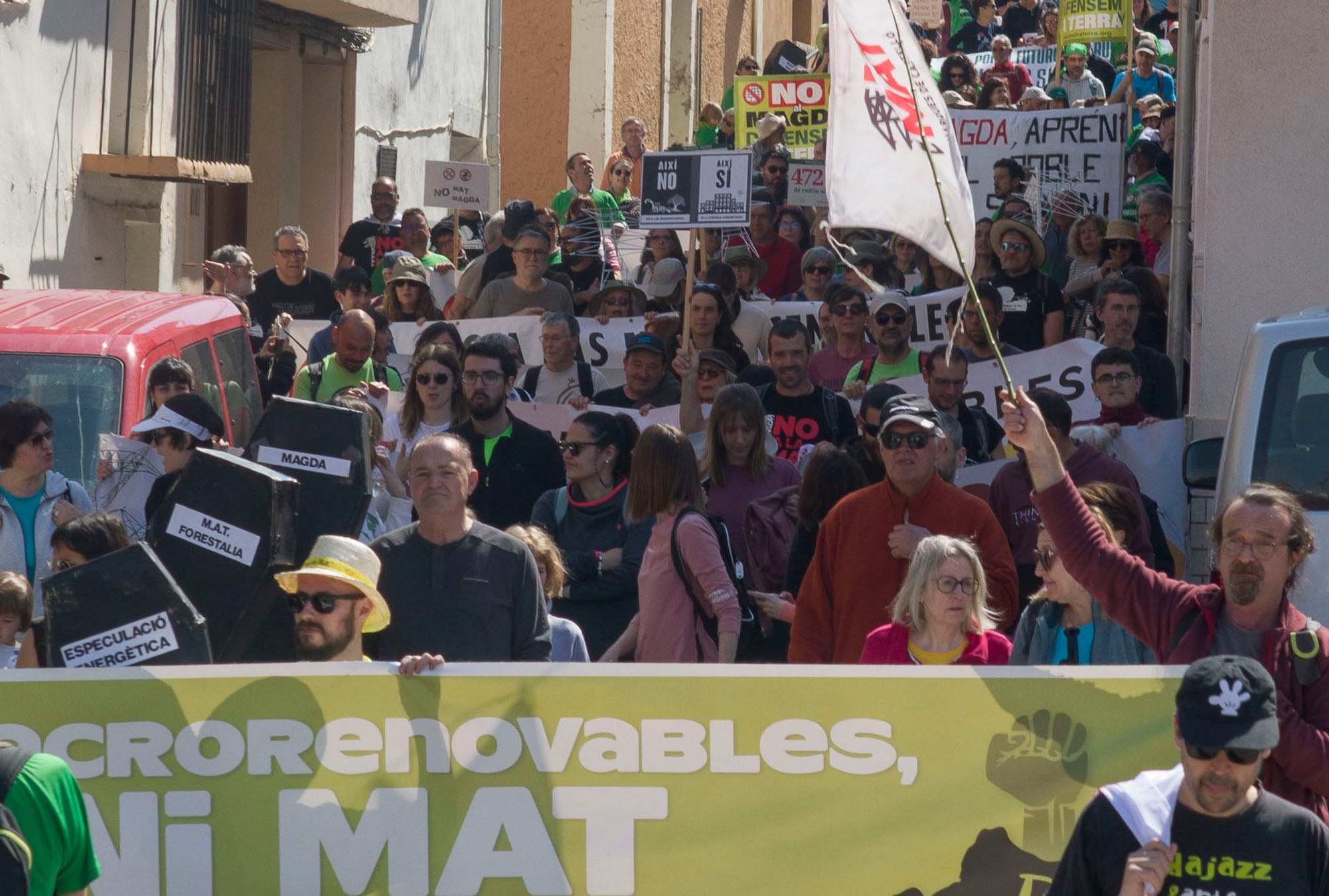 El model de grans parcs renovables ha generat forta oposició a la comarca dels Ports