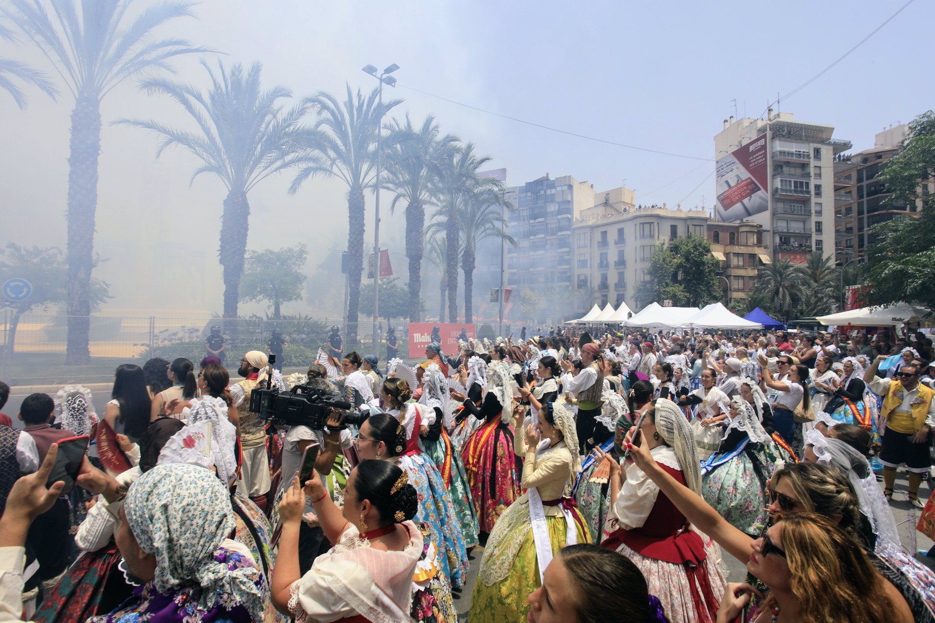 Mascletà a la plaça dels Estels d'Alacant | Europa Press