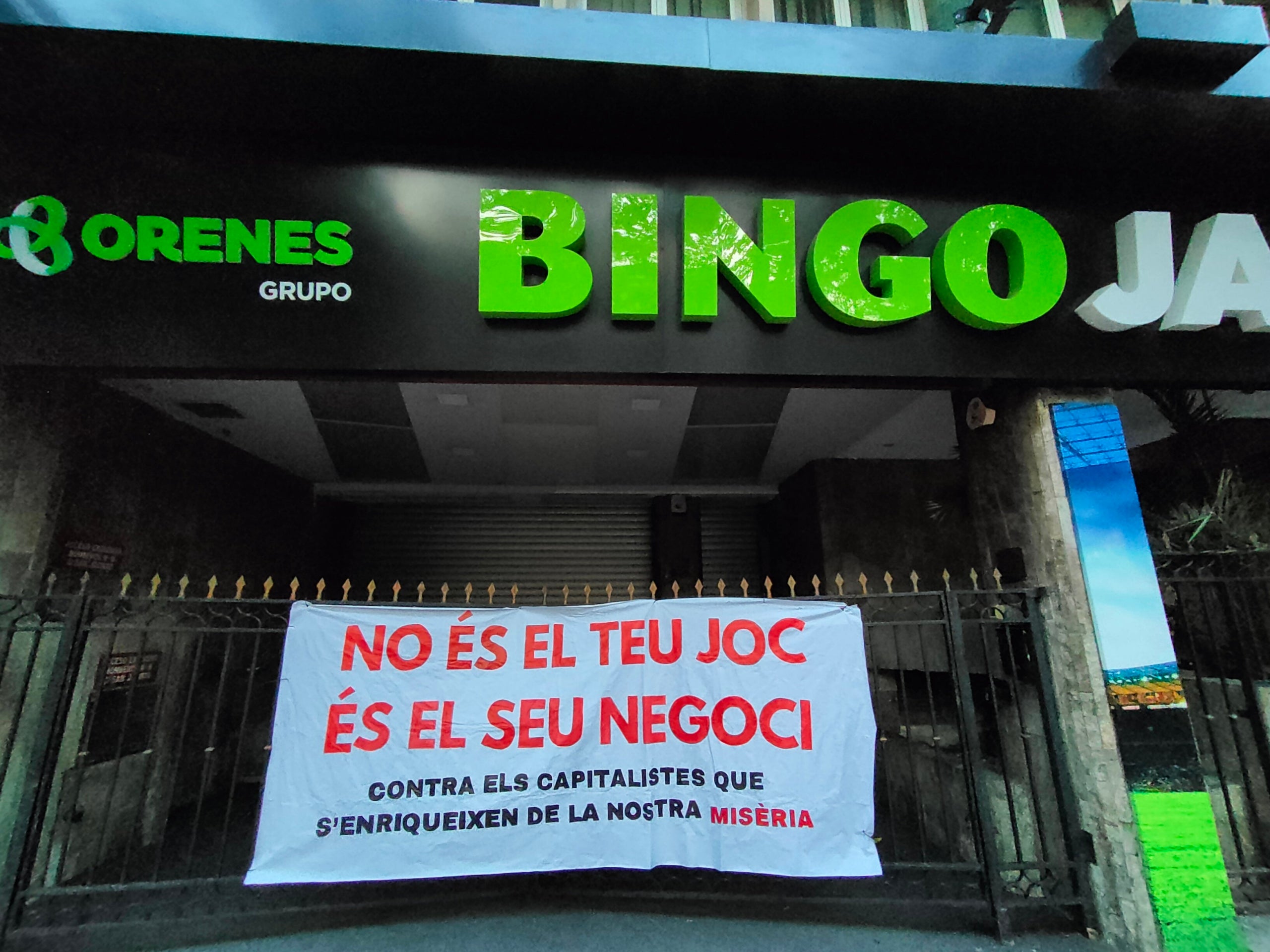 Acció reivindicativa al Bingo Jaume I de València / Joves EUPV