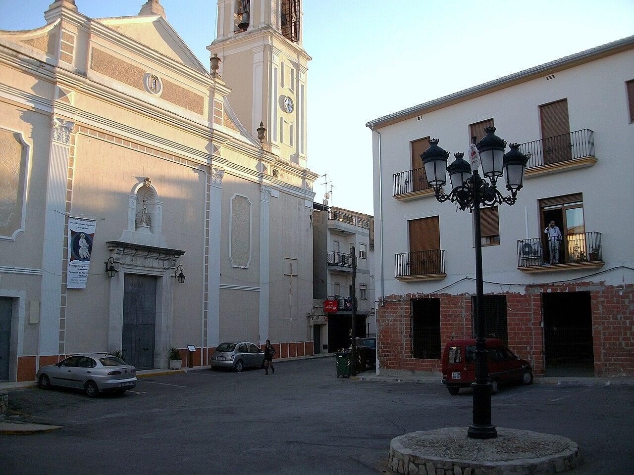 Plaça Major de Llutxent (Vall d'Albaida)