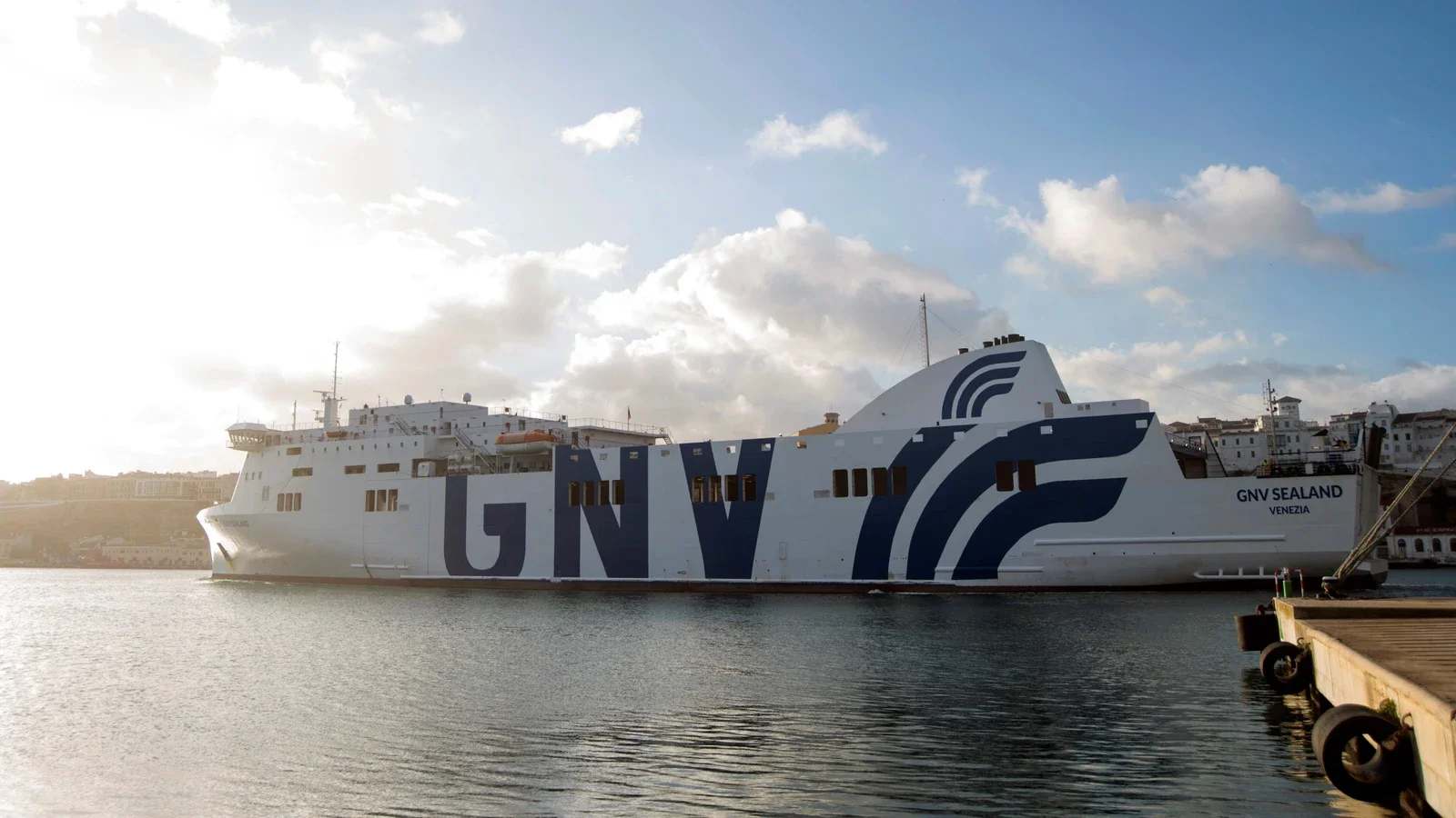 Imatge d'arxiu d'un vaixell de la naviliera GNV, la mateixa empresa del Tenacia