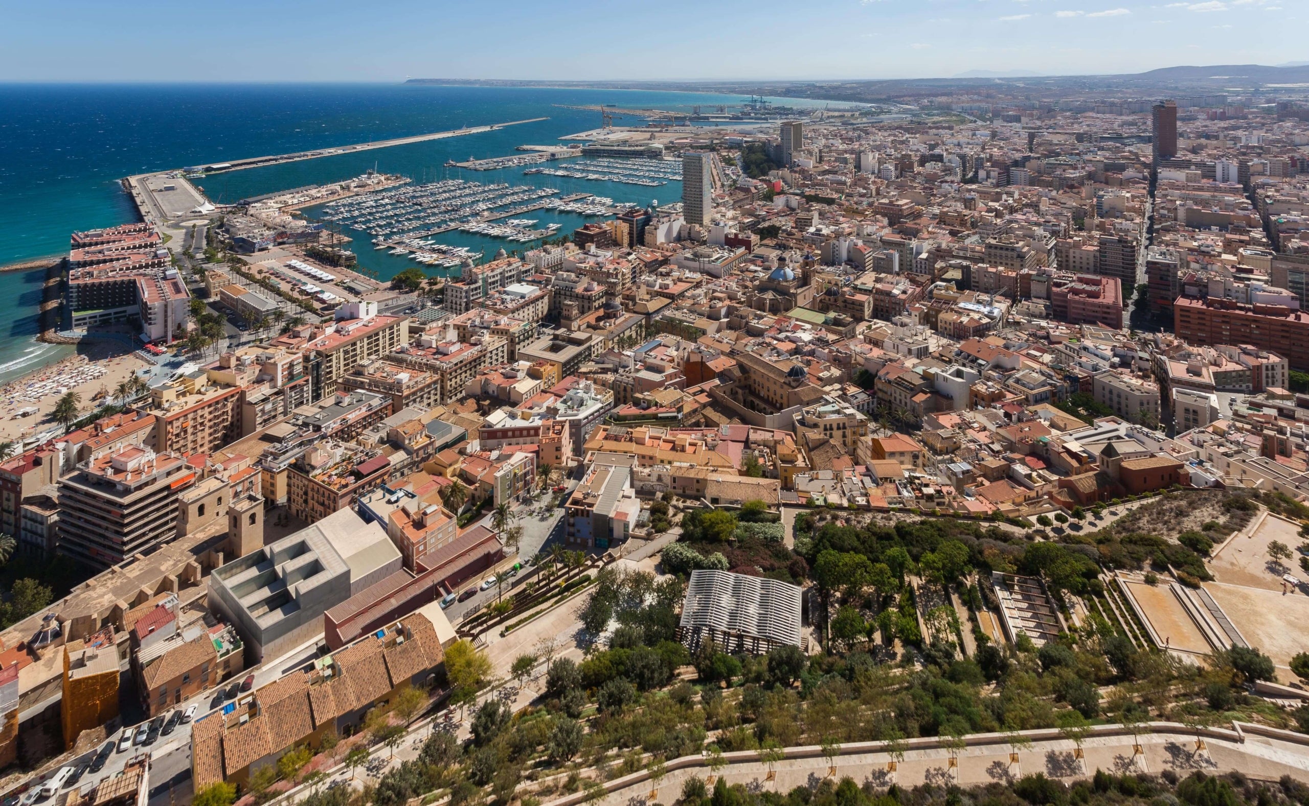 Vista d'Alacant des del castell de Santa Bàrbara
