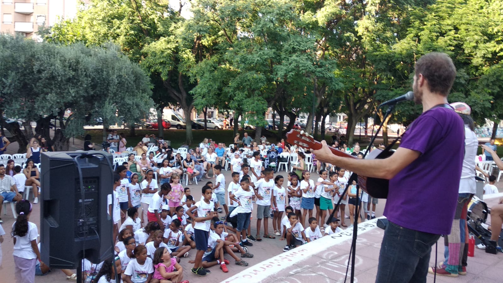 Actuació de Trobadorets durant la Trobada de dissabte a la Vall d'Uixó