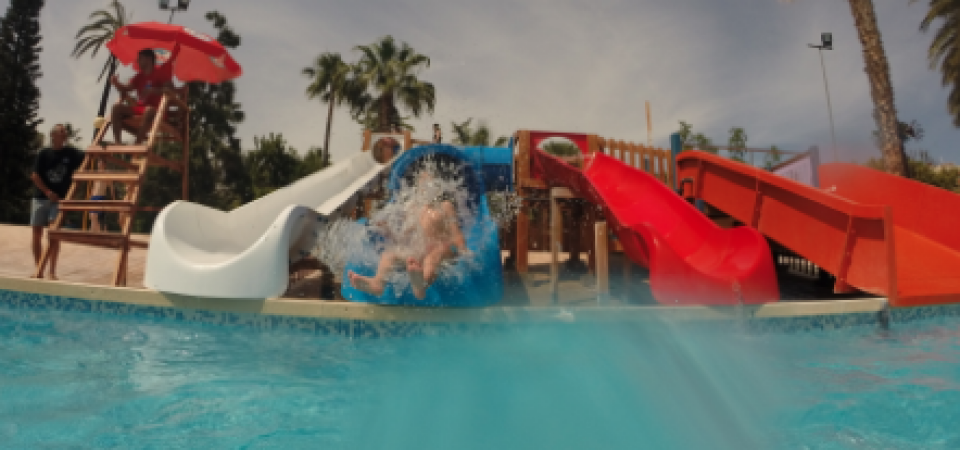 La piscina de Beniacalpa en una imatge d'arxiu