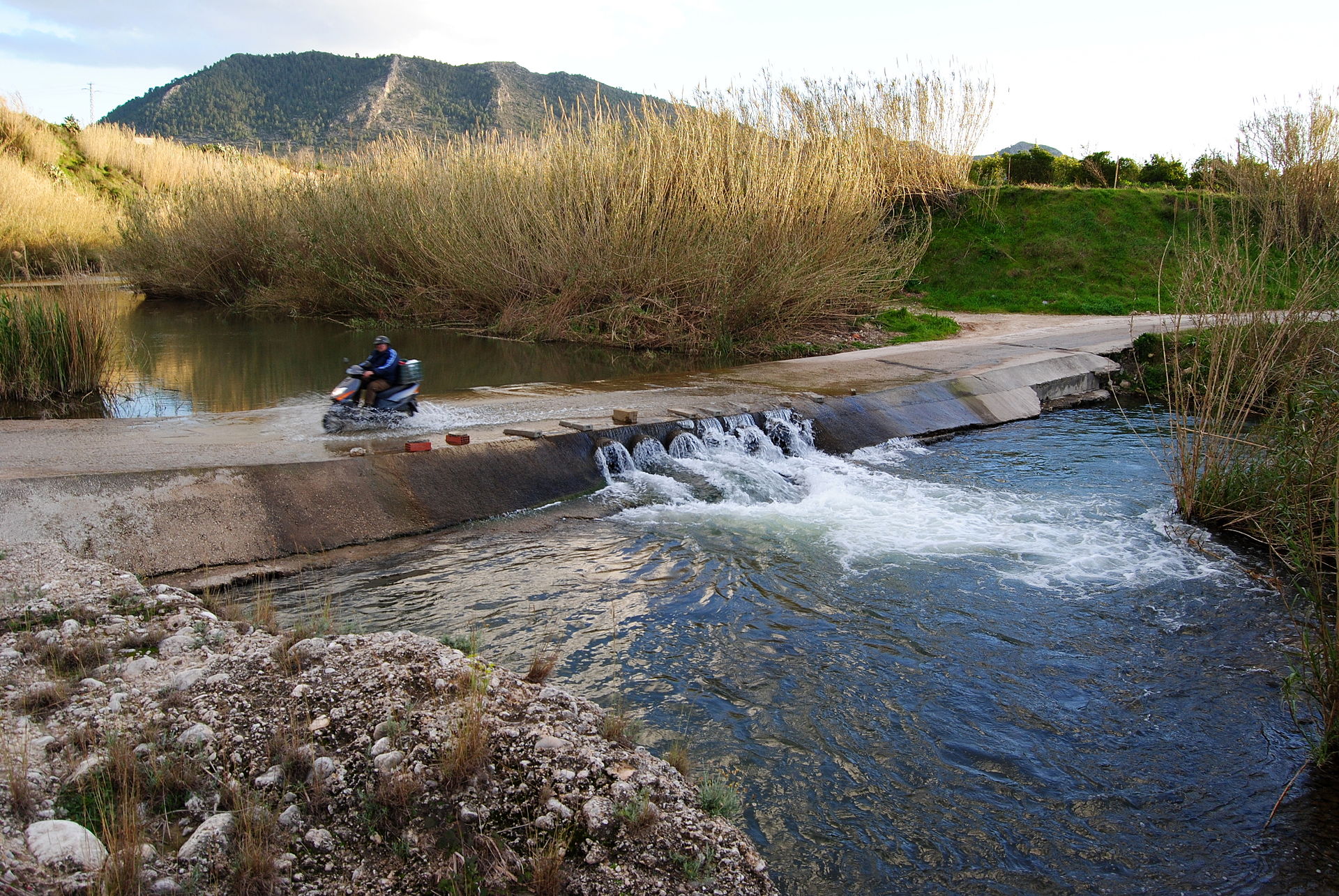 Riu Cànyoles entre Xàtiva i la Granja de la Costera