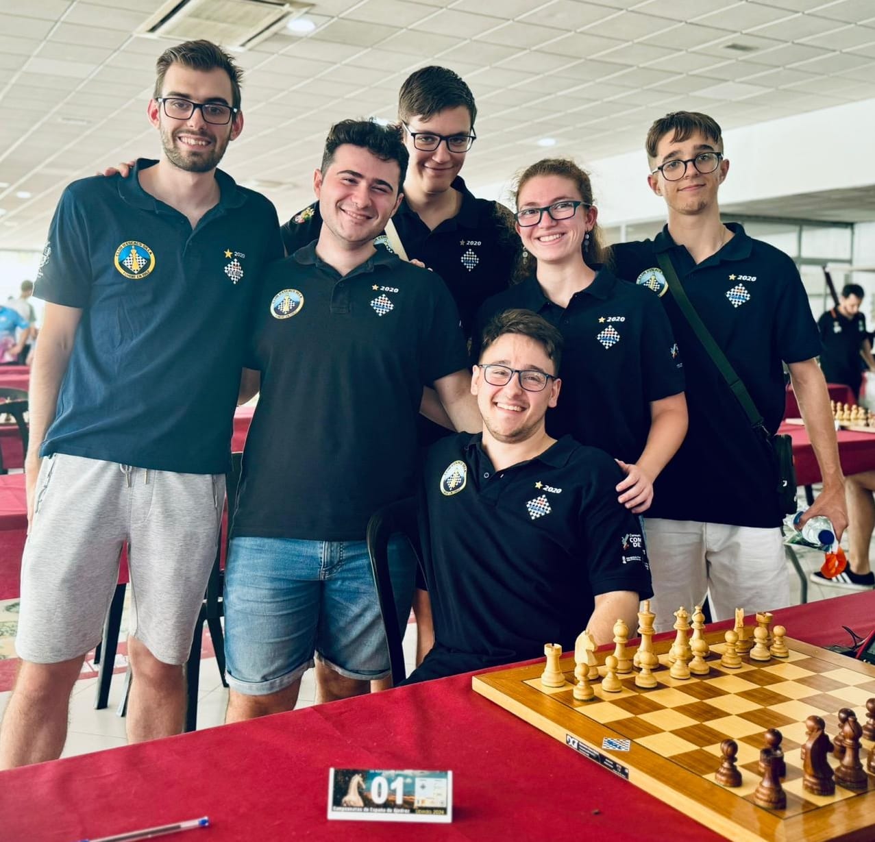 Jugadors del Club d’Escacs de Silla Integrant Col·lectius 