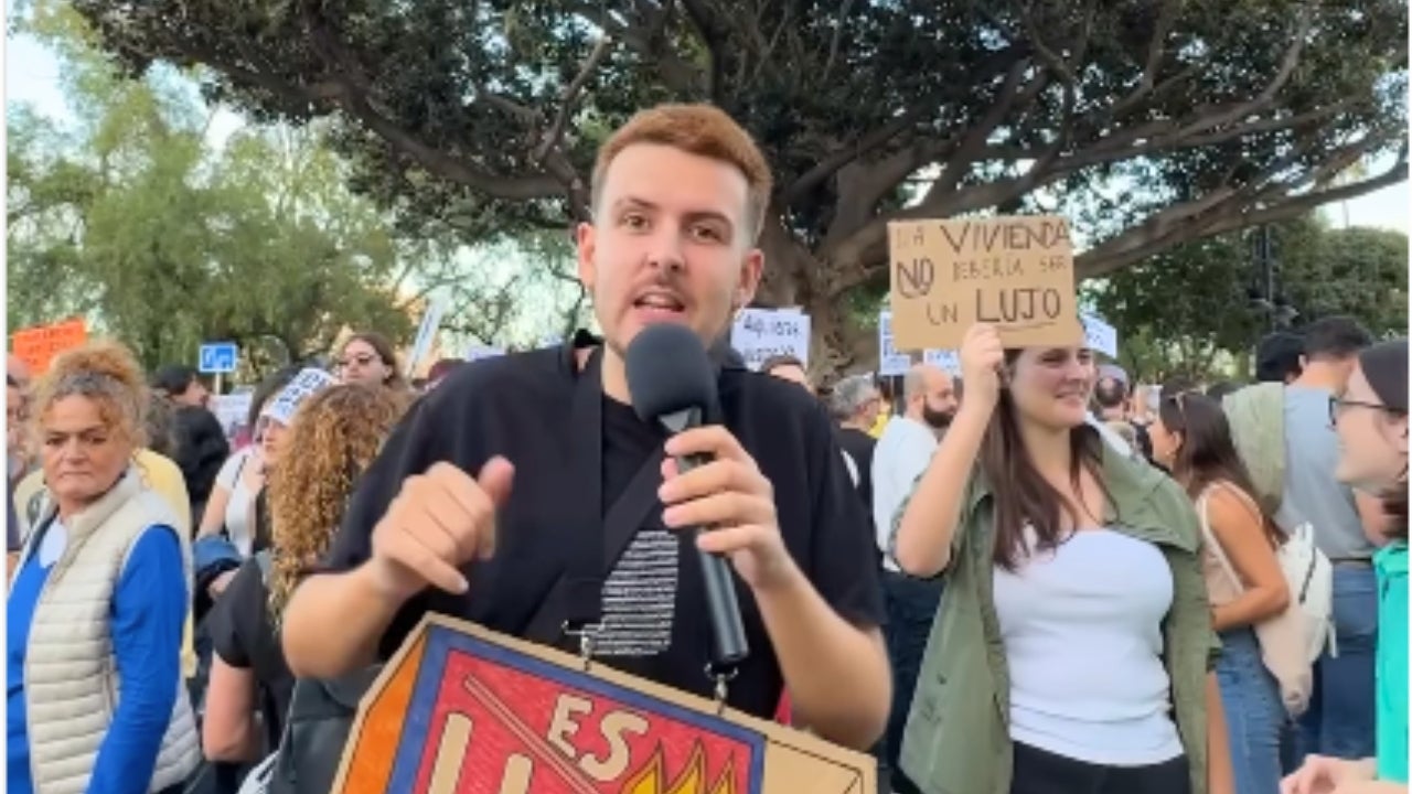 Cabrafotuda a la manifestació per l'habitatge digne a València