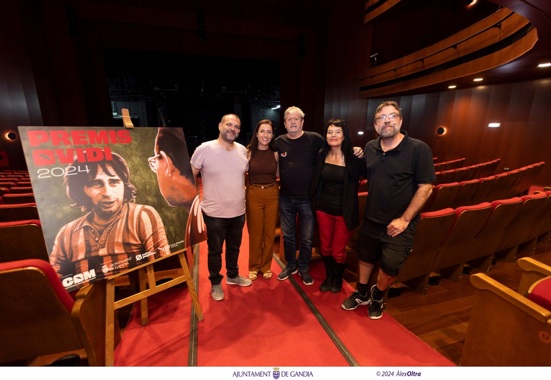 Presentació de la gala dels Premis Ovidi al Teatre Serrano de Gandia | Àlex Oltra
