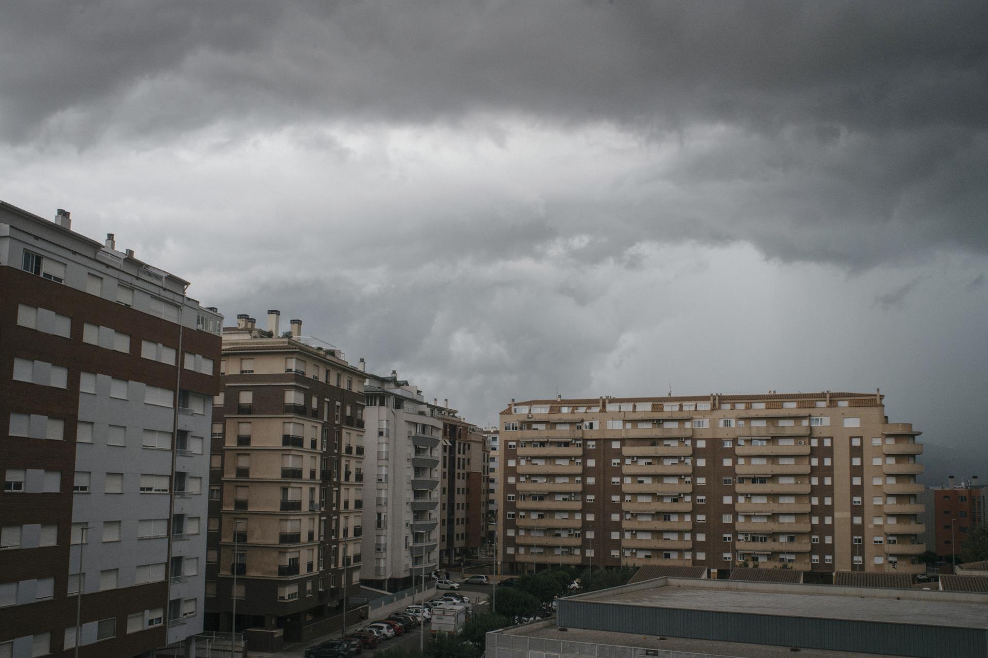 Cel ennuvolat a Castelló da la Plana | Paco Poyato | EP