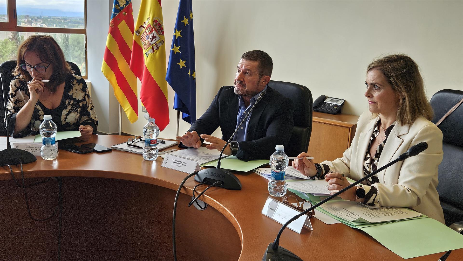 Emilio Argüeso, secretari de Seguretat i d'Emergències, al centre de la imatge / Europa Press