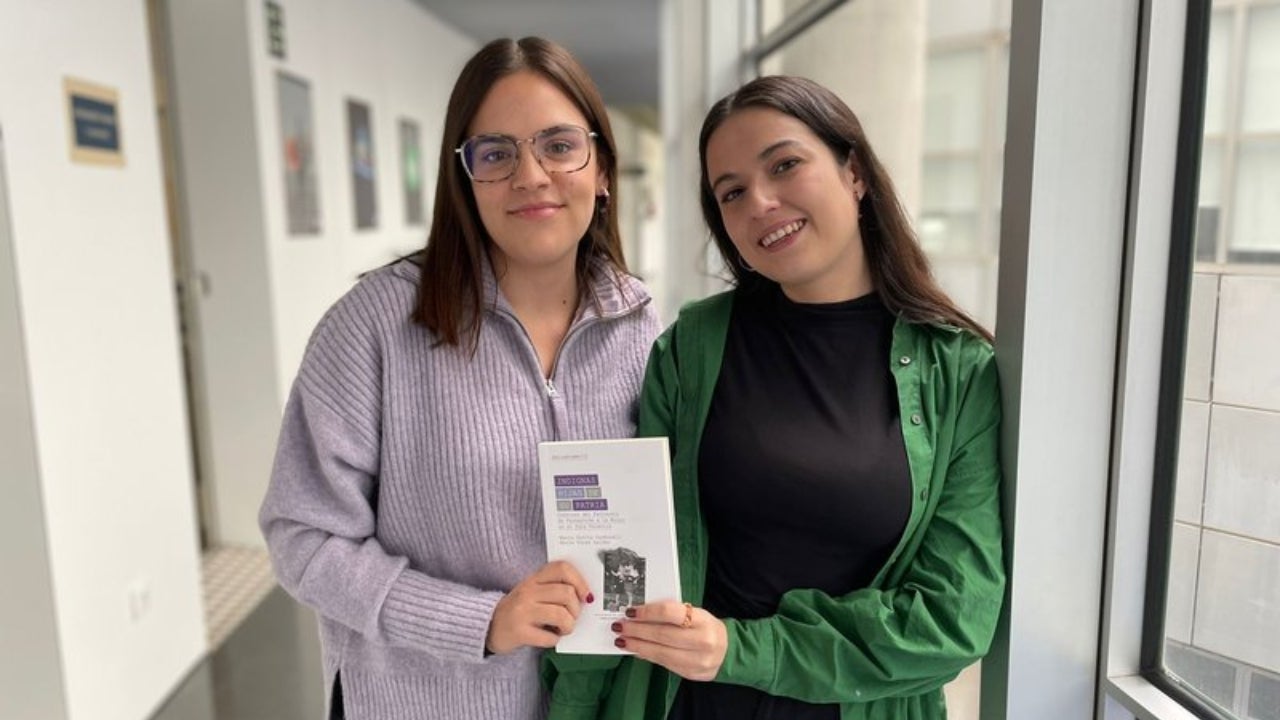 Maria Palau i Marta Garcia en una entrevista en À Punt Mèdia