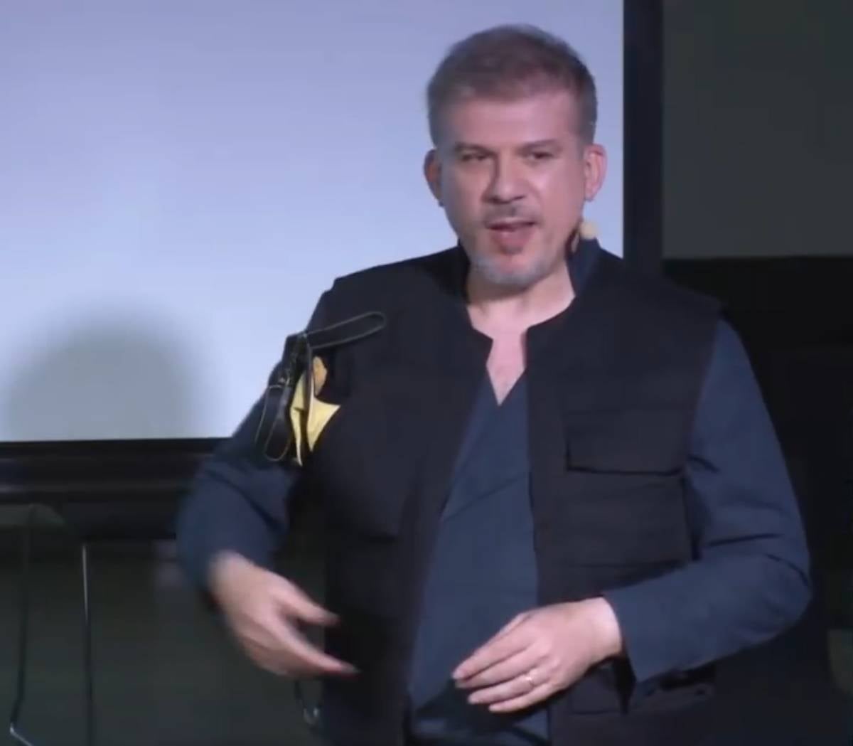 Salvador Larroca en una convenció de còmic