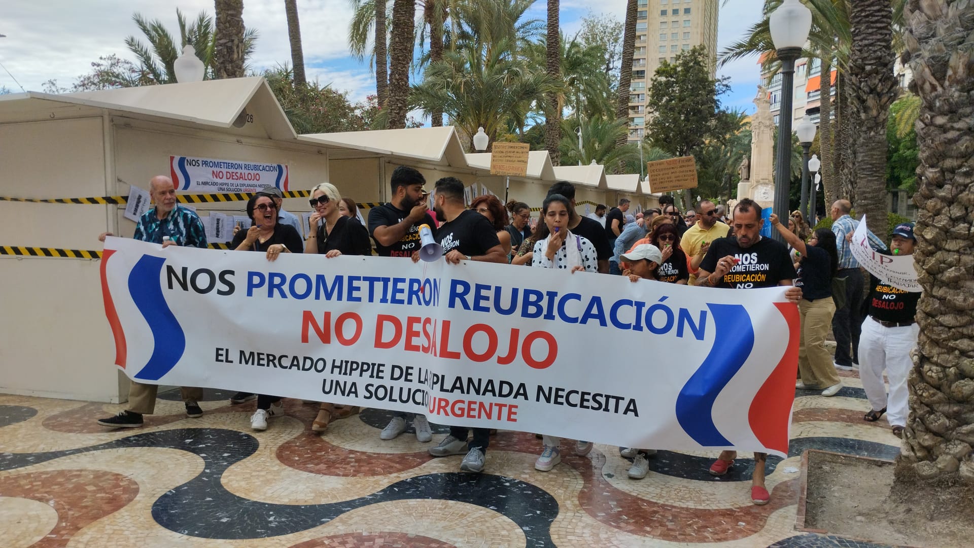 Manifestació al passeig de l'Esplanada d'Alacant 