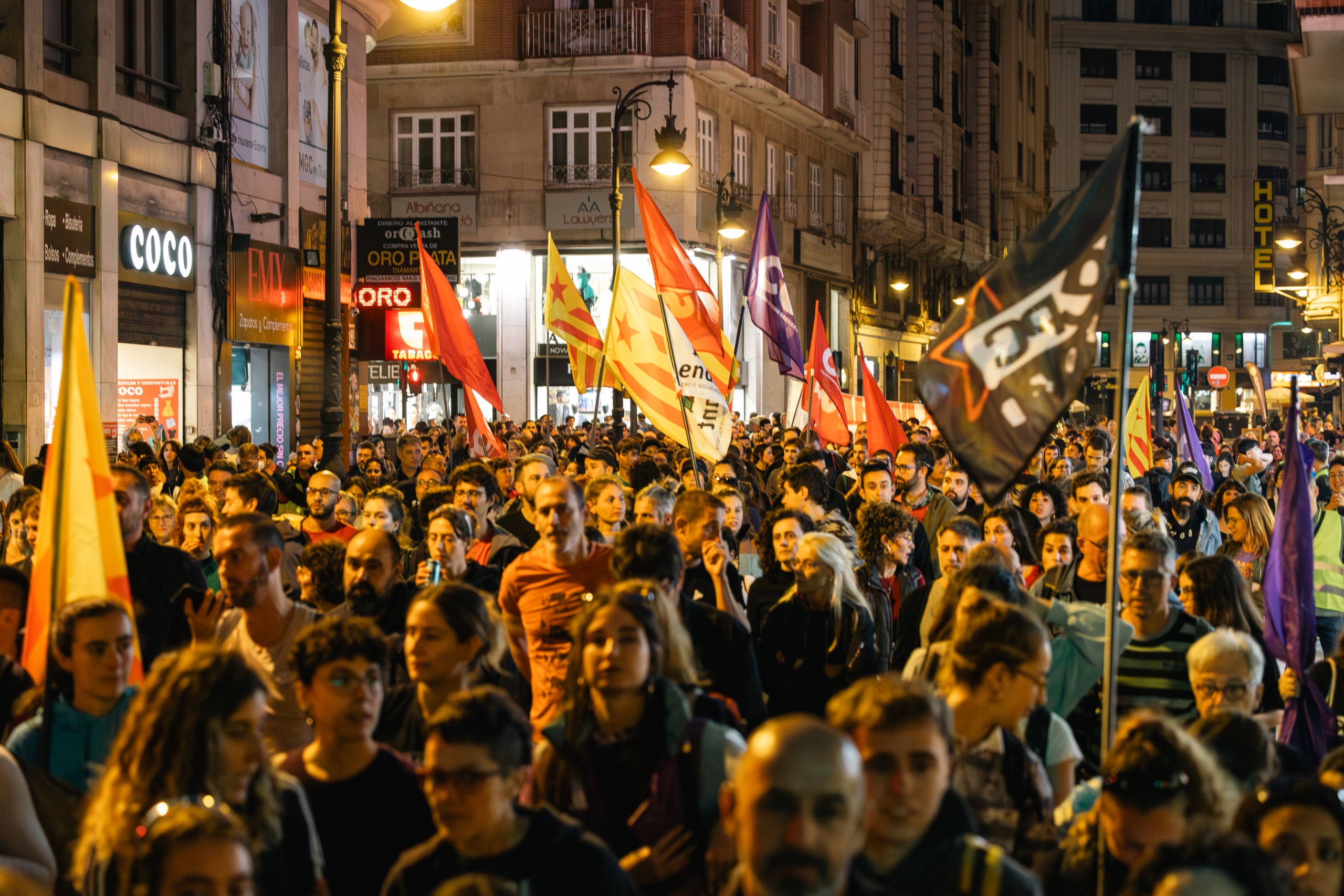 Manifestació a València per a exigir la dimissió del president de la Generalitat Valenciana, Carlos Mazón, el 9 de novembre | Lluís Martí
