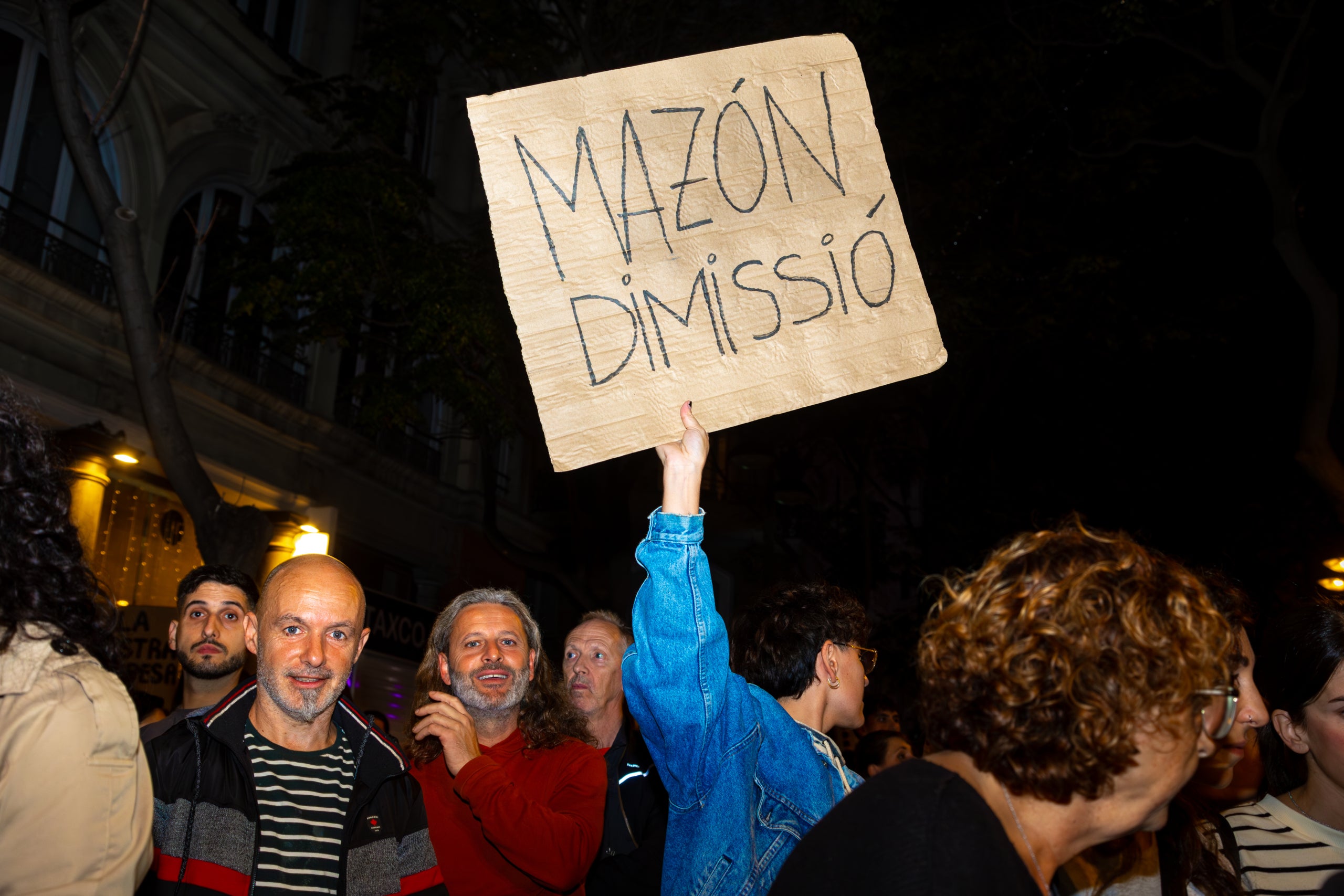 Manifestació a València per a exigir la dimissió del president de la Generalitat Valenciana, Carlos Mazón, el 9 de novembre | Lluís Martí