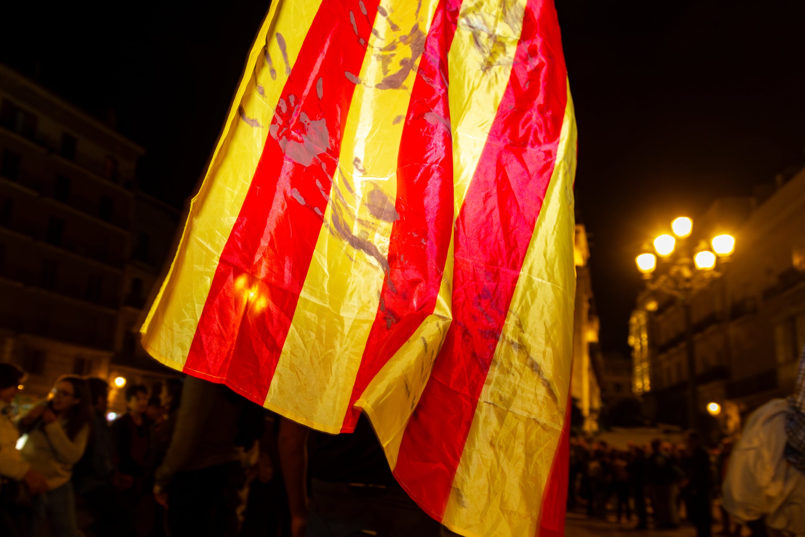 Manifestació a València per a exigir la dimissió del president de la Generalitat Valenciana, Carlos Mazón, el 9 de novembre | Lluís Martí