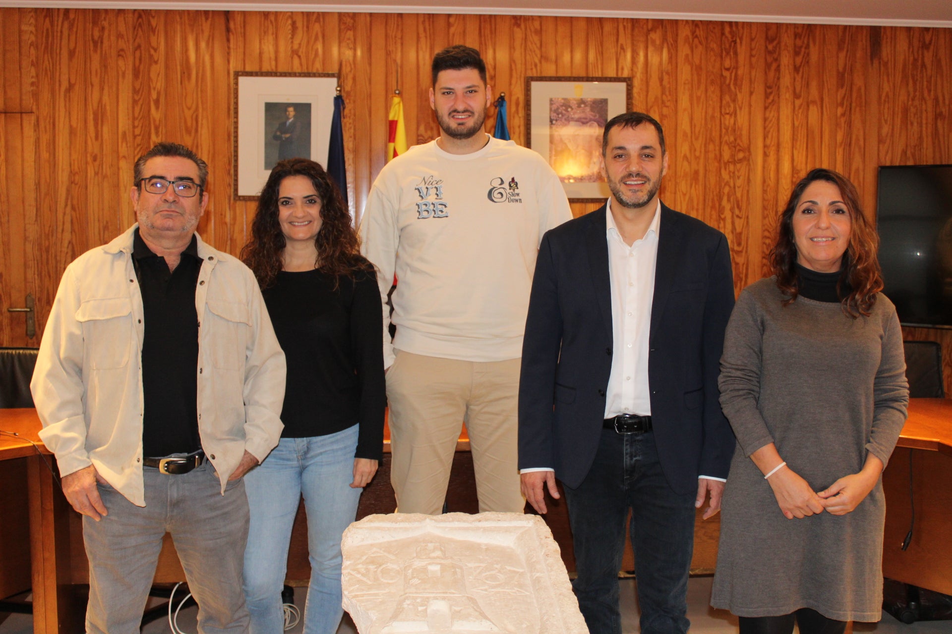 Equip de govern a Ondara (Marina Alta), amb els cinc regidors socialistes en minoria / Ajuntament d'Ondara