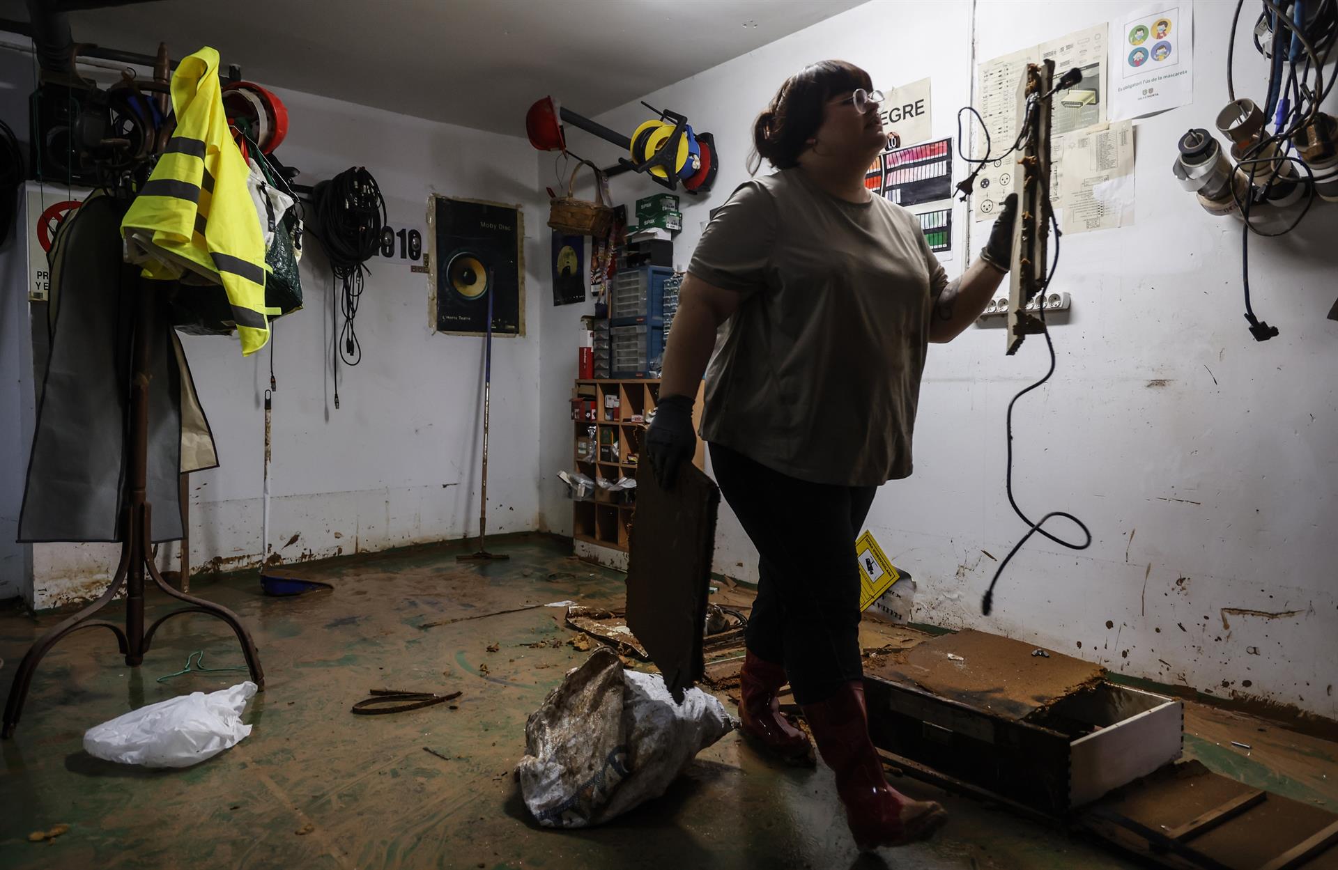 Estralls causats per la DANA al Teatre de l'Horta, a Castellar | Rober Solsona | EP