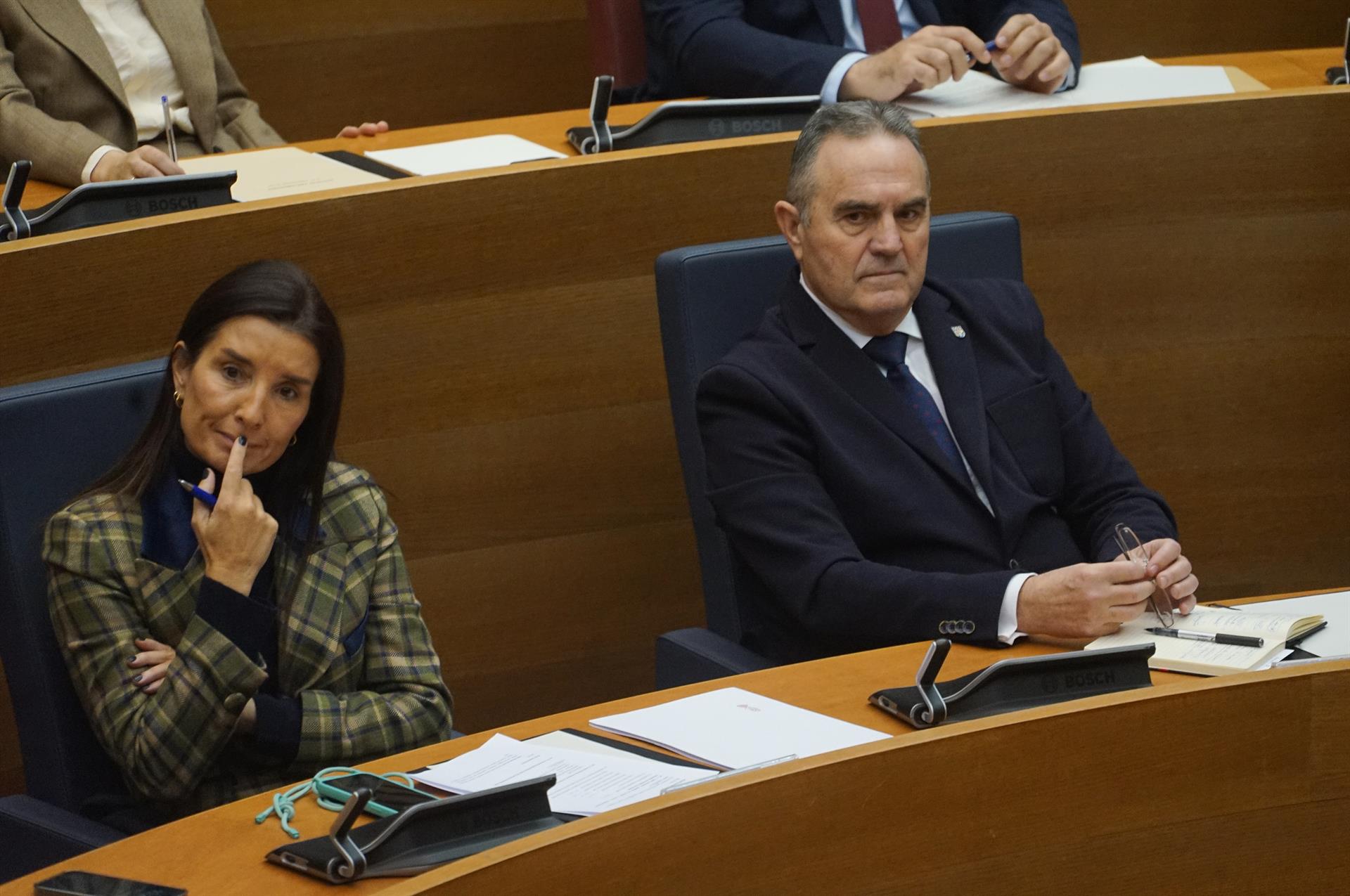 La consellera Ruth Merino i el vicepresident Francisco José Gan Pampols, a Les Corts  | Eduardo Manzana | EP