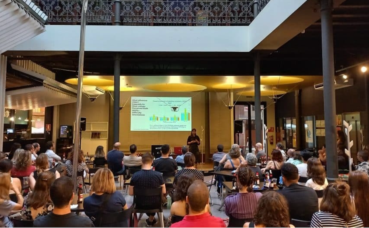 Sessió del DataBeers a l'Octubre Centre de Cultura Contemporània de València