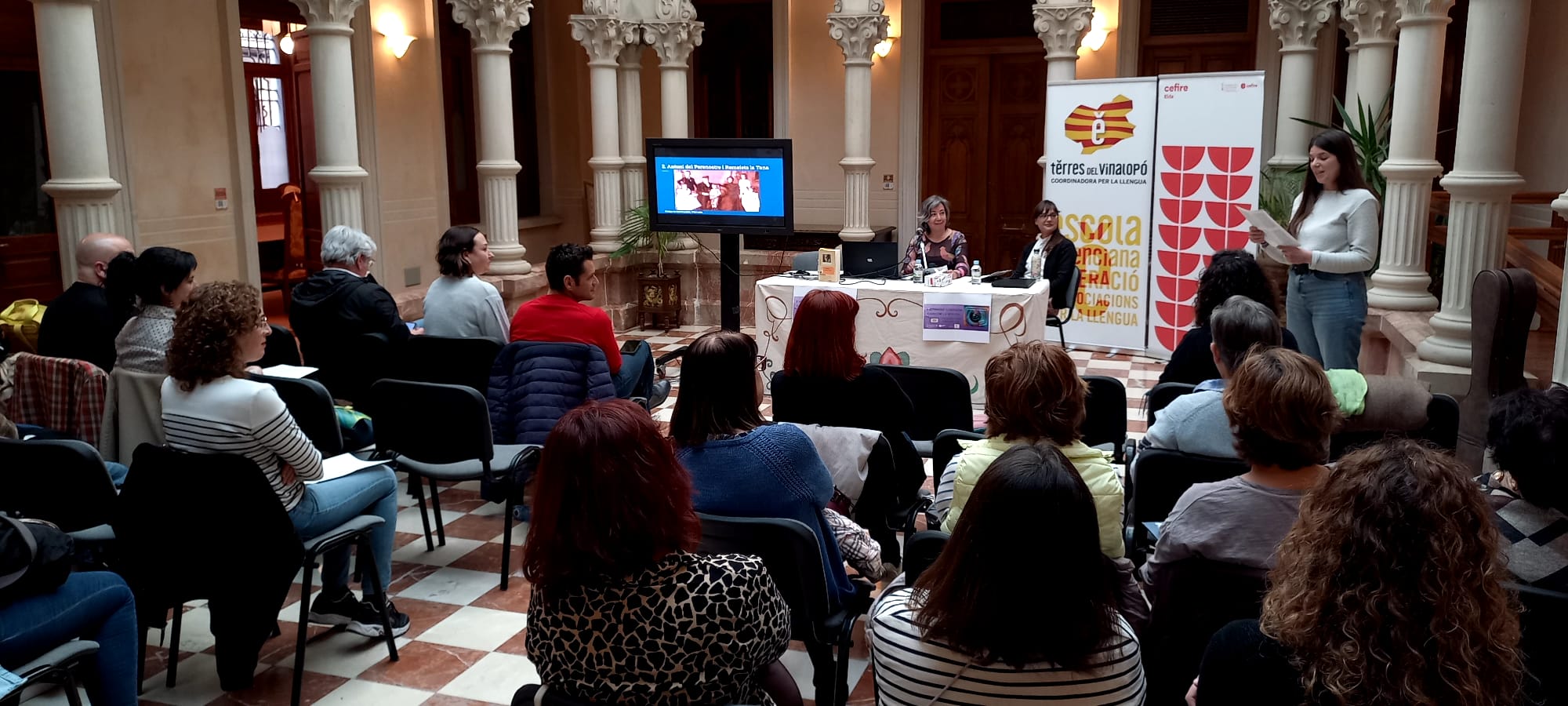Cefire d'Elda (Vinalopó Mitjà) / Escola Valenciana