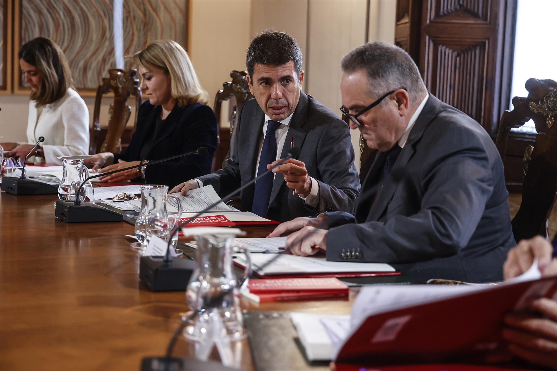 El president de la Generalitat, Carlos Mazón; la vicepresidenta, Susana Camarero, i el vicepresident, Gan Pampols | EP