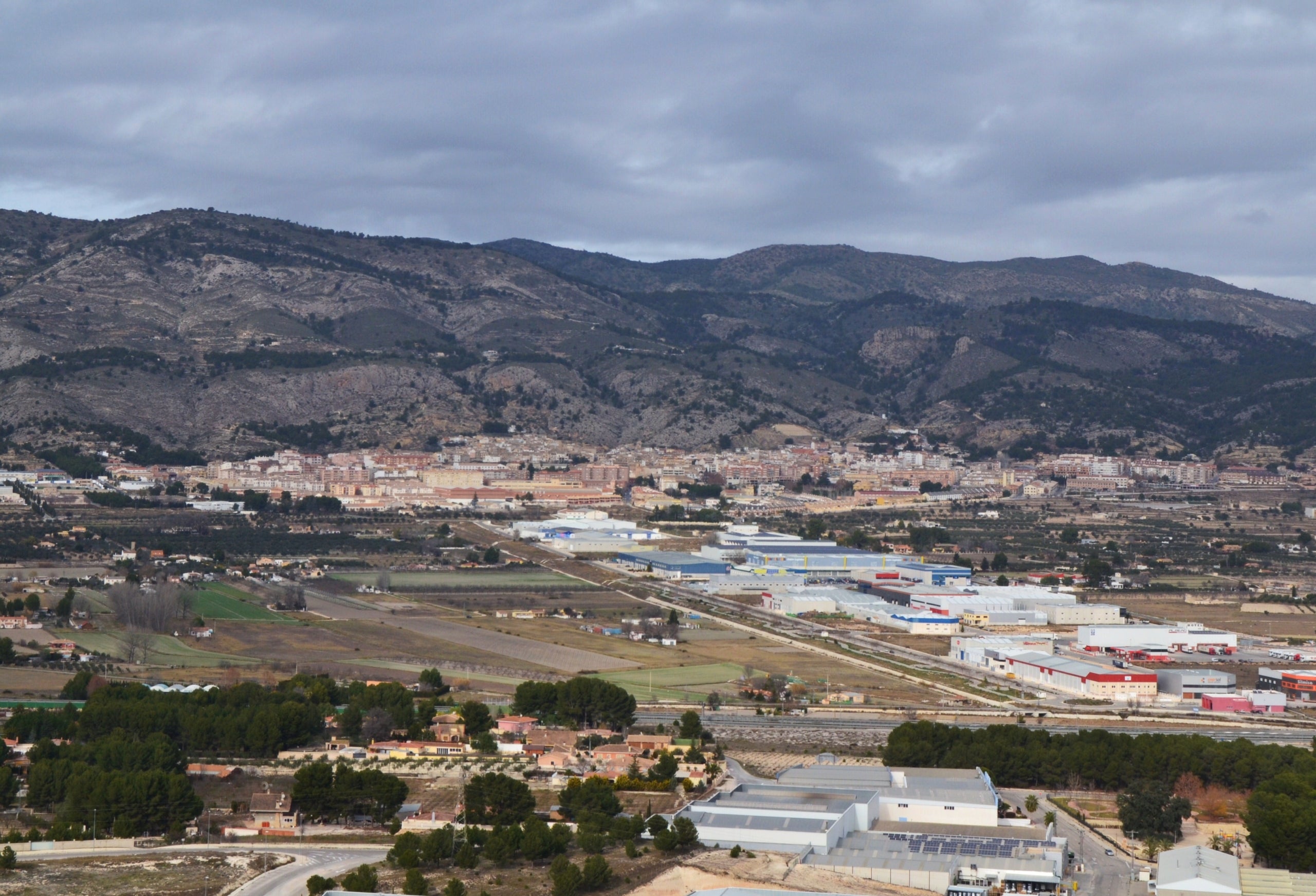 Vista d'Onil (l'Alcoià)