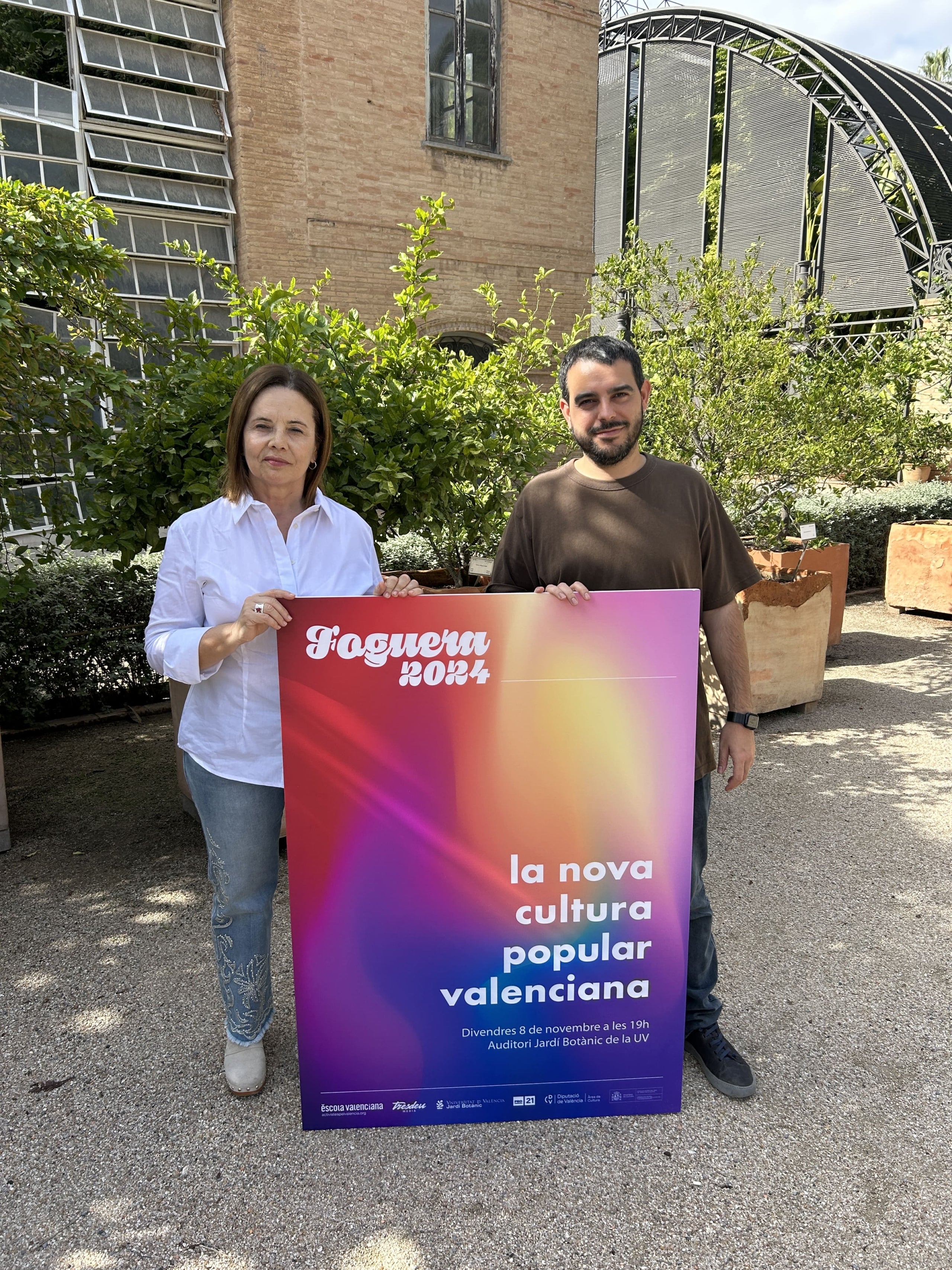 Cartell de l'edició anterior de Foguera / Escola Valenciana