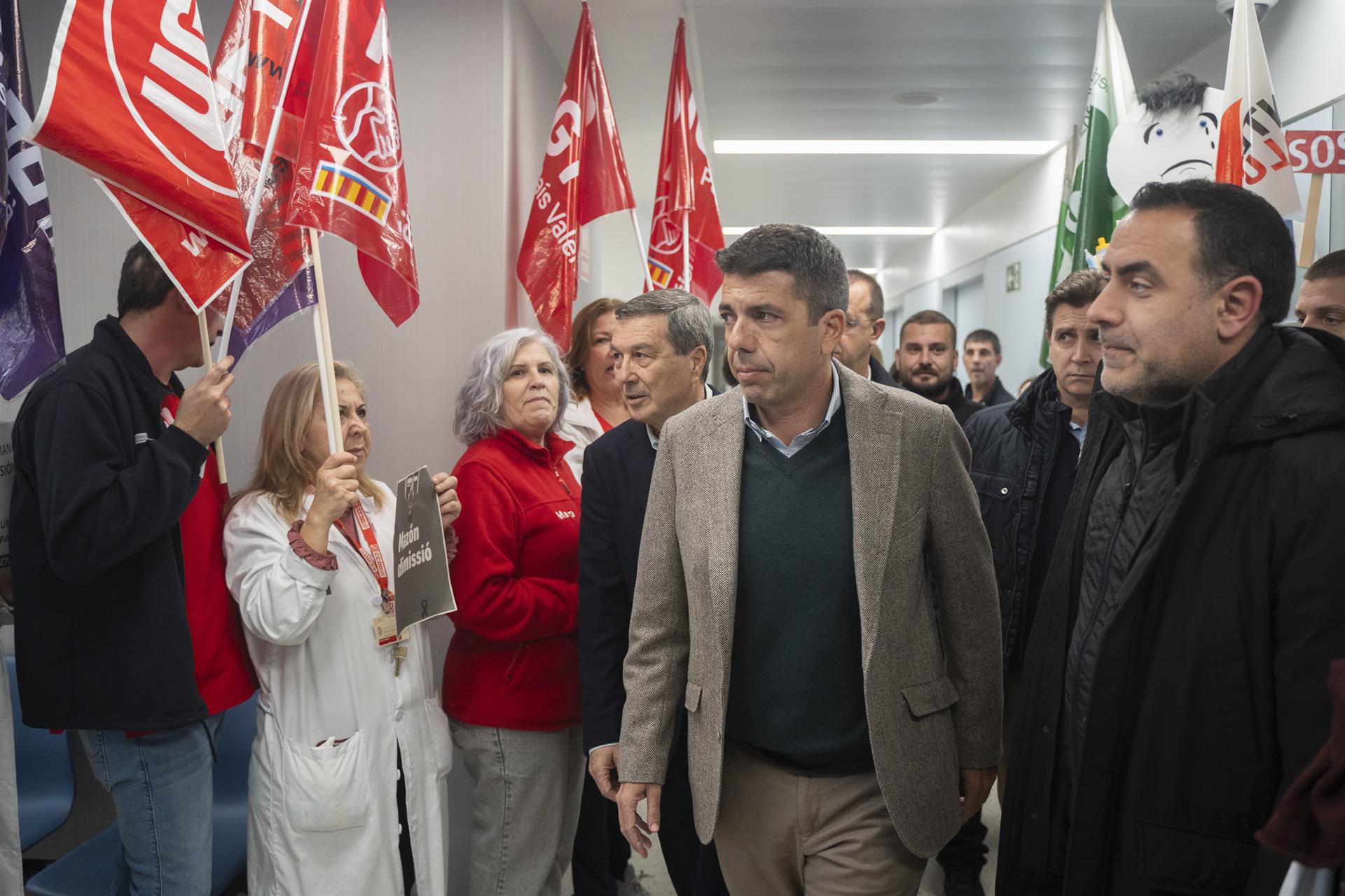 Mazón, escridassat a l'Hospital Clínic de València / Europa Press