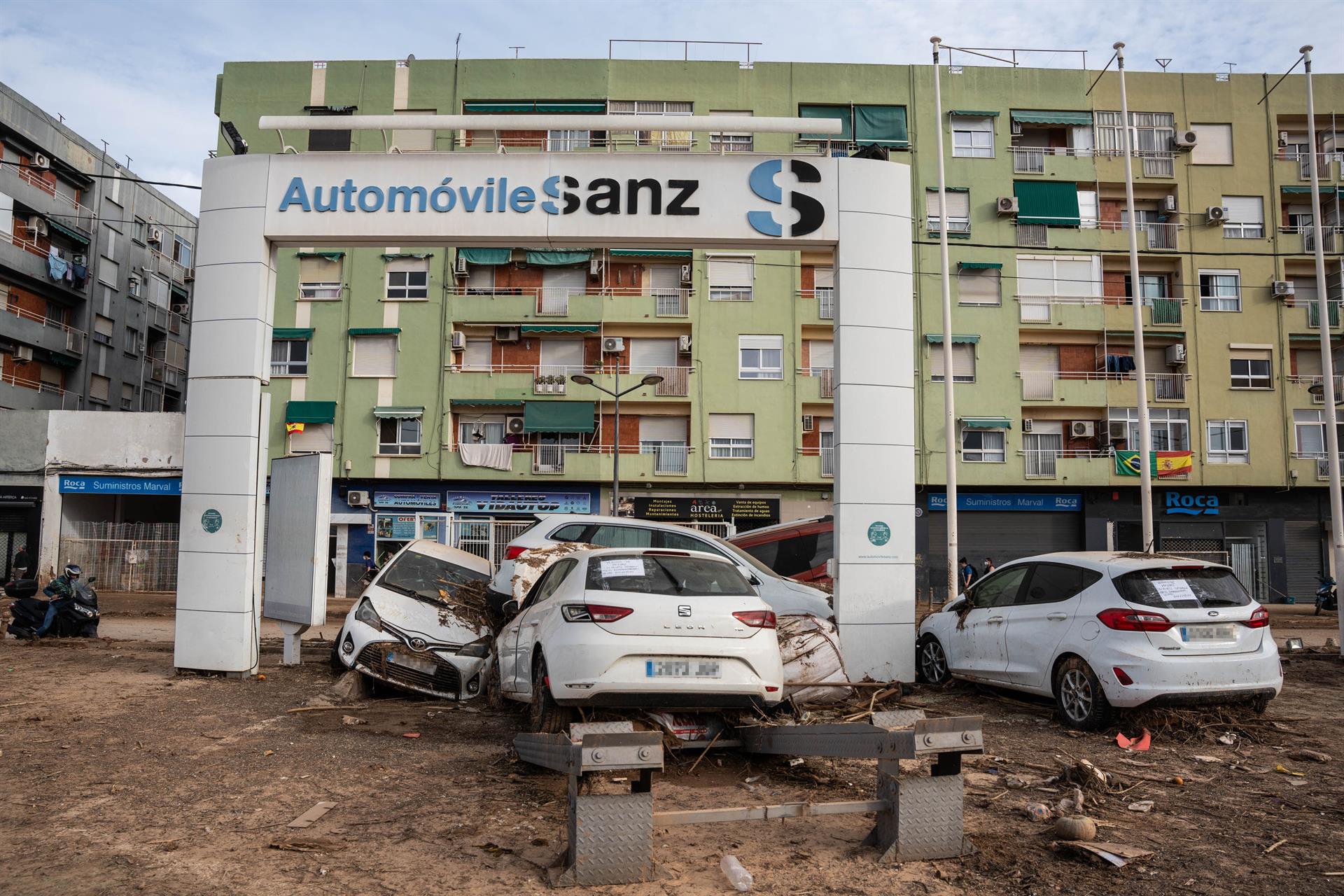 Una empresa de compra i venda de vehicles afectada per la DANA, a Massanassa el 8 de novembre del 2024 | Matias Chiofalo | EP
