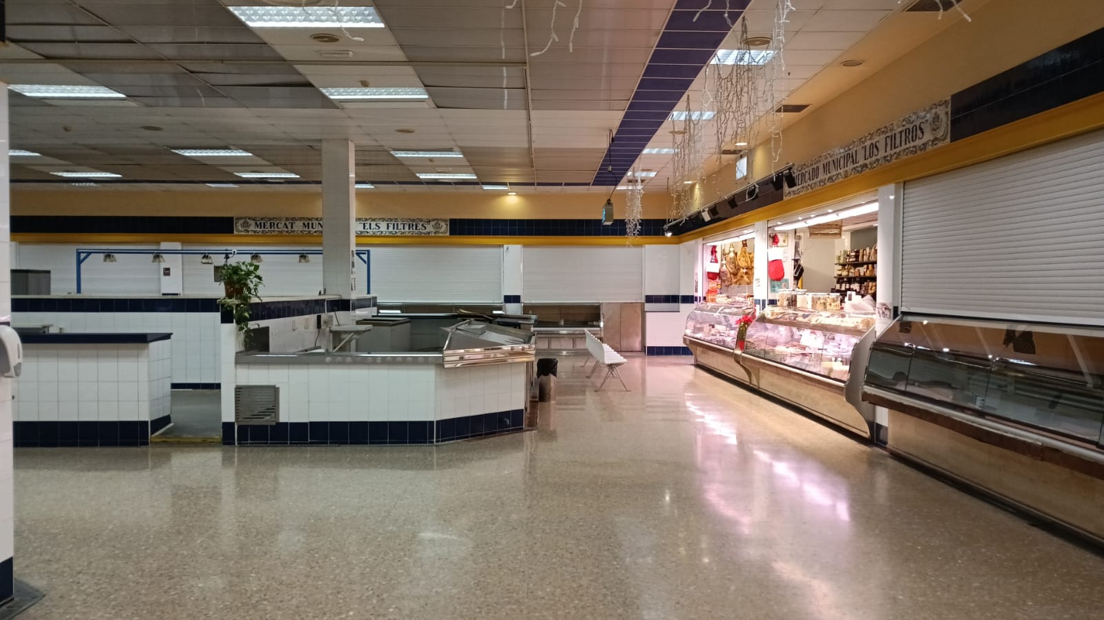 La xarcuteria Floren, última parada del mercat dels Filtres de Manises