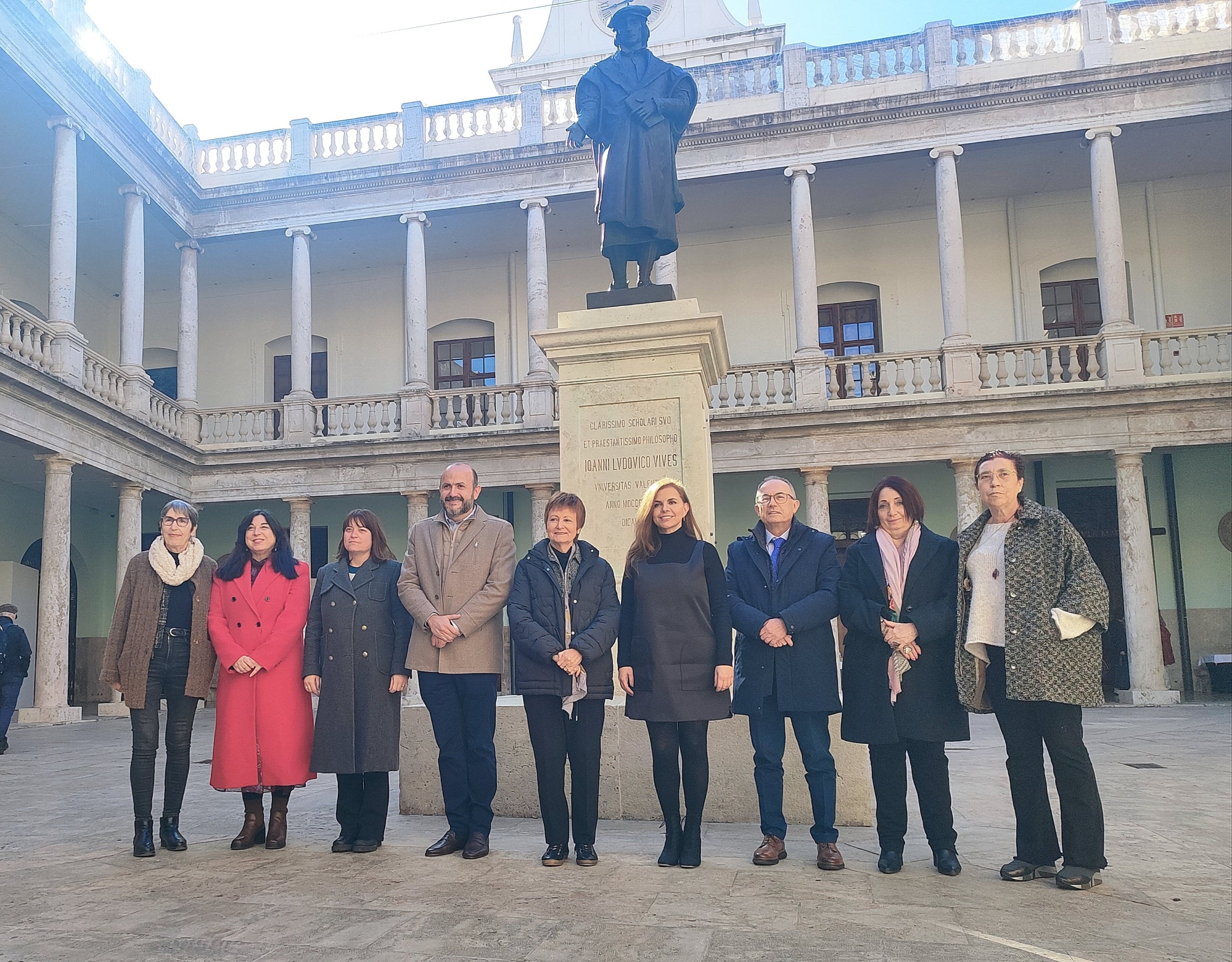 Representants de l'AEPV, de la Universitat de Guadalajara (Mèxic), de la UV i de FIL en la signatura del conveni / AEPV