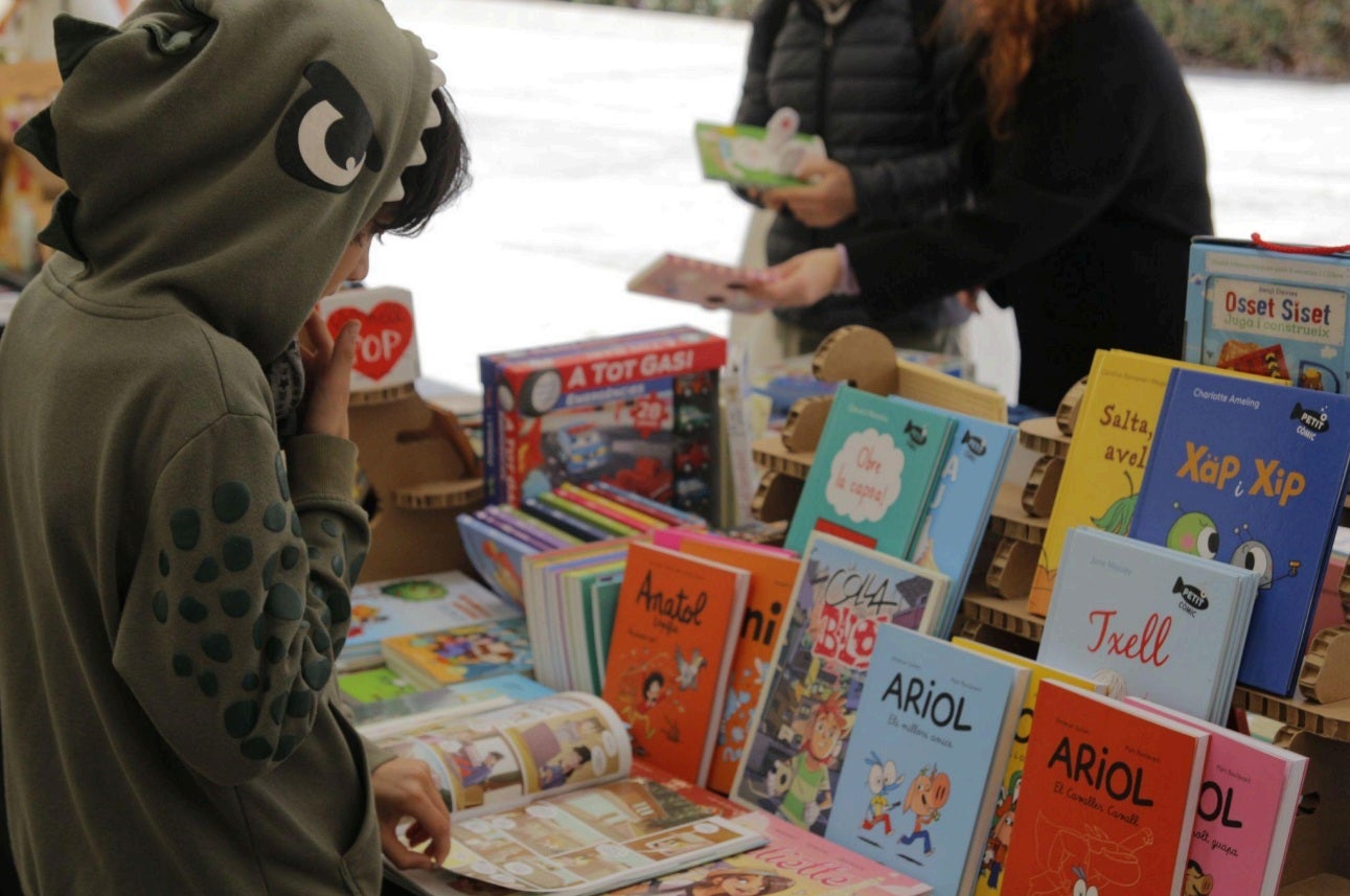 Novena edició de la Plaça del Llibre d'Alacant / Maëla Sanmartín