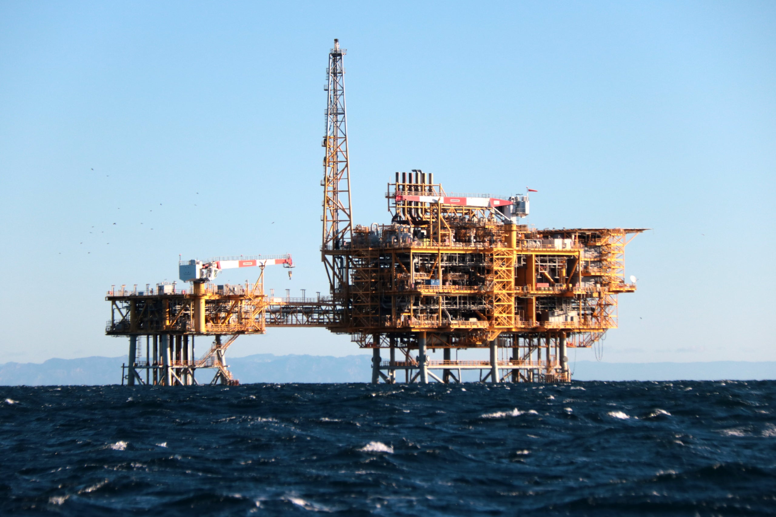 La plataforma marina del projecte Castor, amb la costa al fons | ACN
