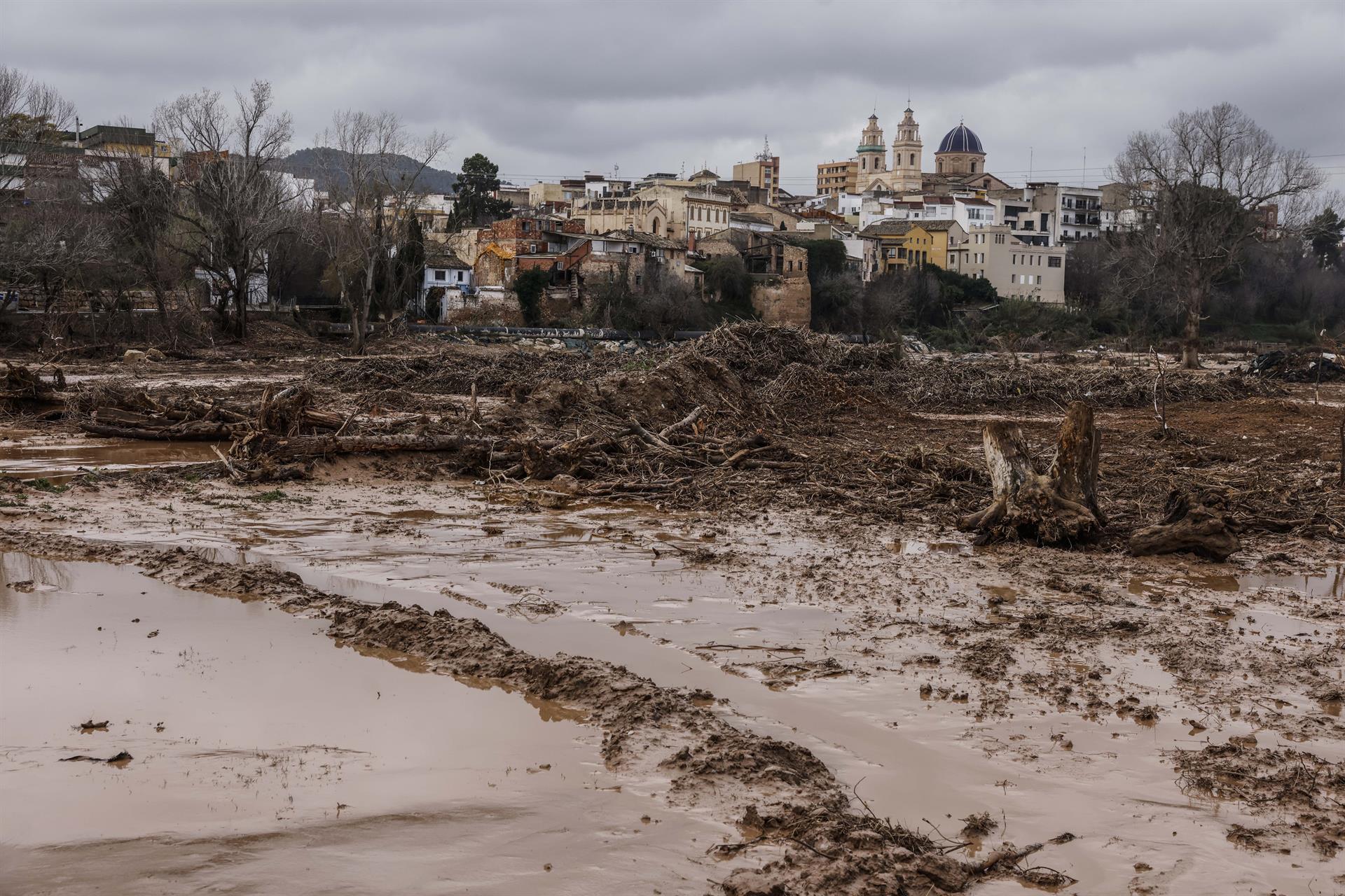 Crescuda del Túria al seu pas per Riba-roja / Rober Solsona - EP