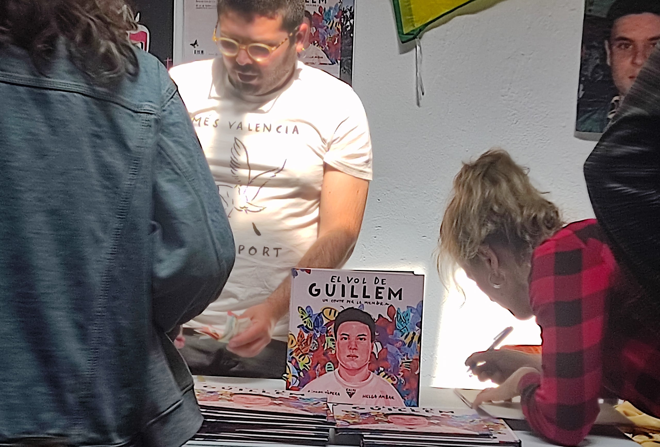Presentació del llibre 'El vol de Guillem, un conte per la memòria', a Ca Bassot, a Burjassot 
