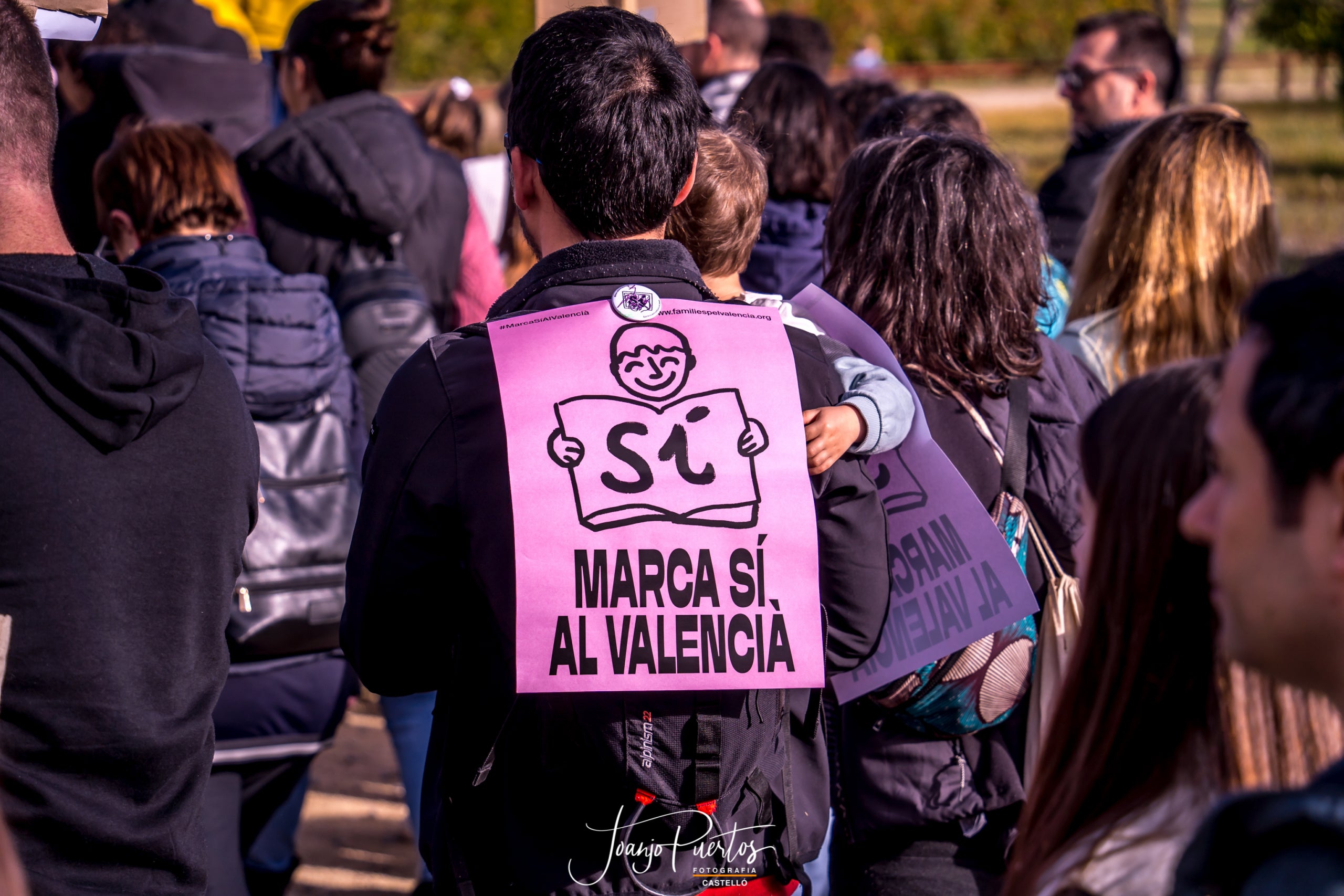 Manifestació a favor del valencià a Alzira | Joanjo Puertos | EP