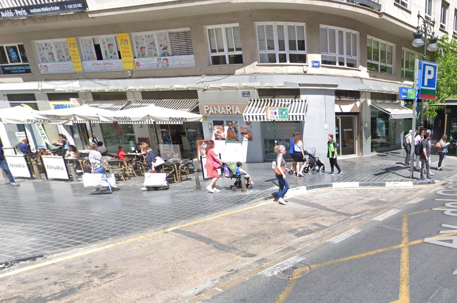 Establiment de València en què Moisès Vizcaina ha patit una discriminació lingüística  | Google Street View