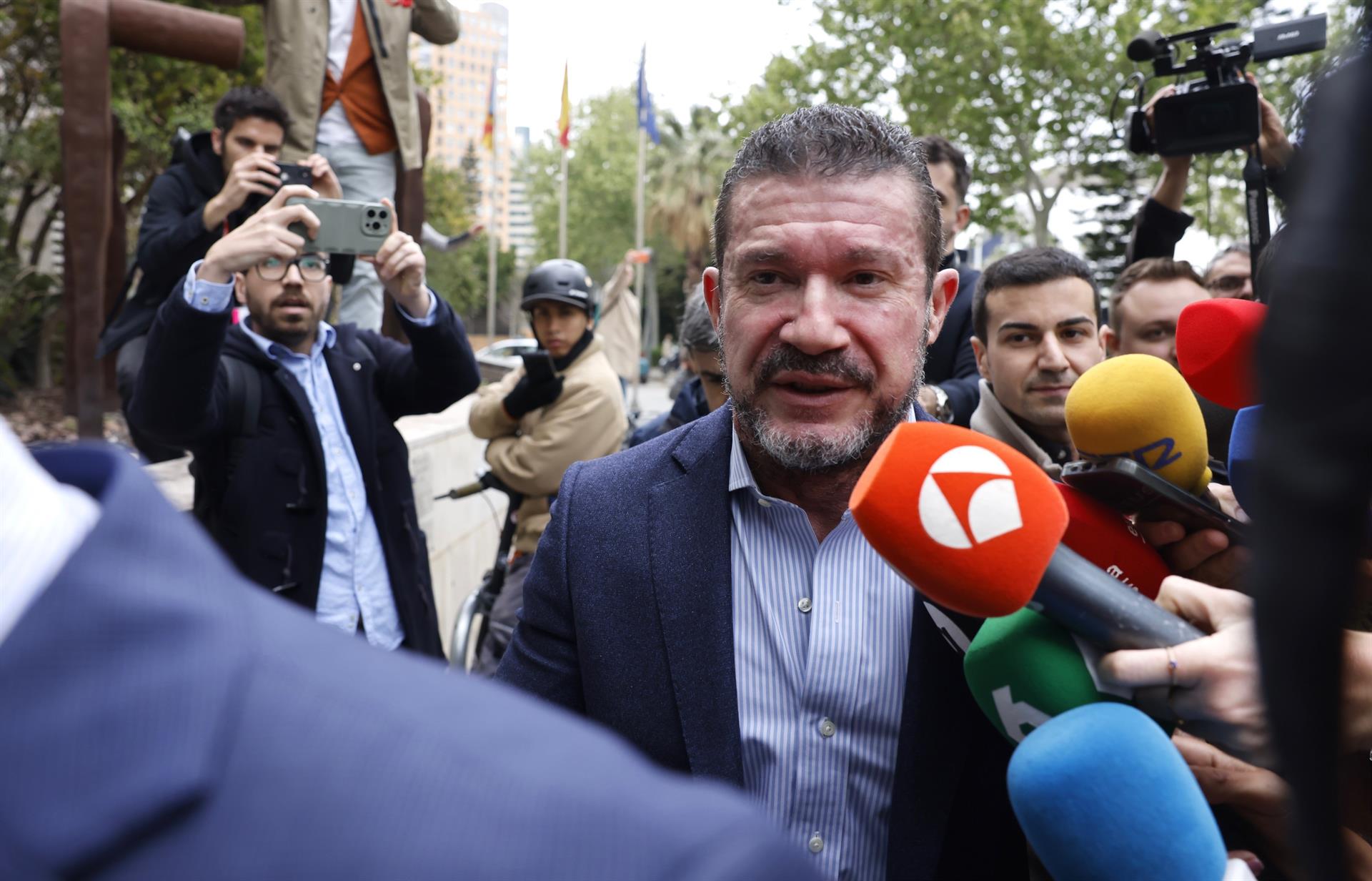 L'exsecretari d'Emergències Emilio Argüeso arriba a la Ciutat de la Justícia | Rober Solsona | EP
