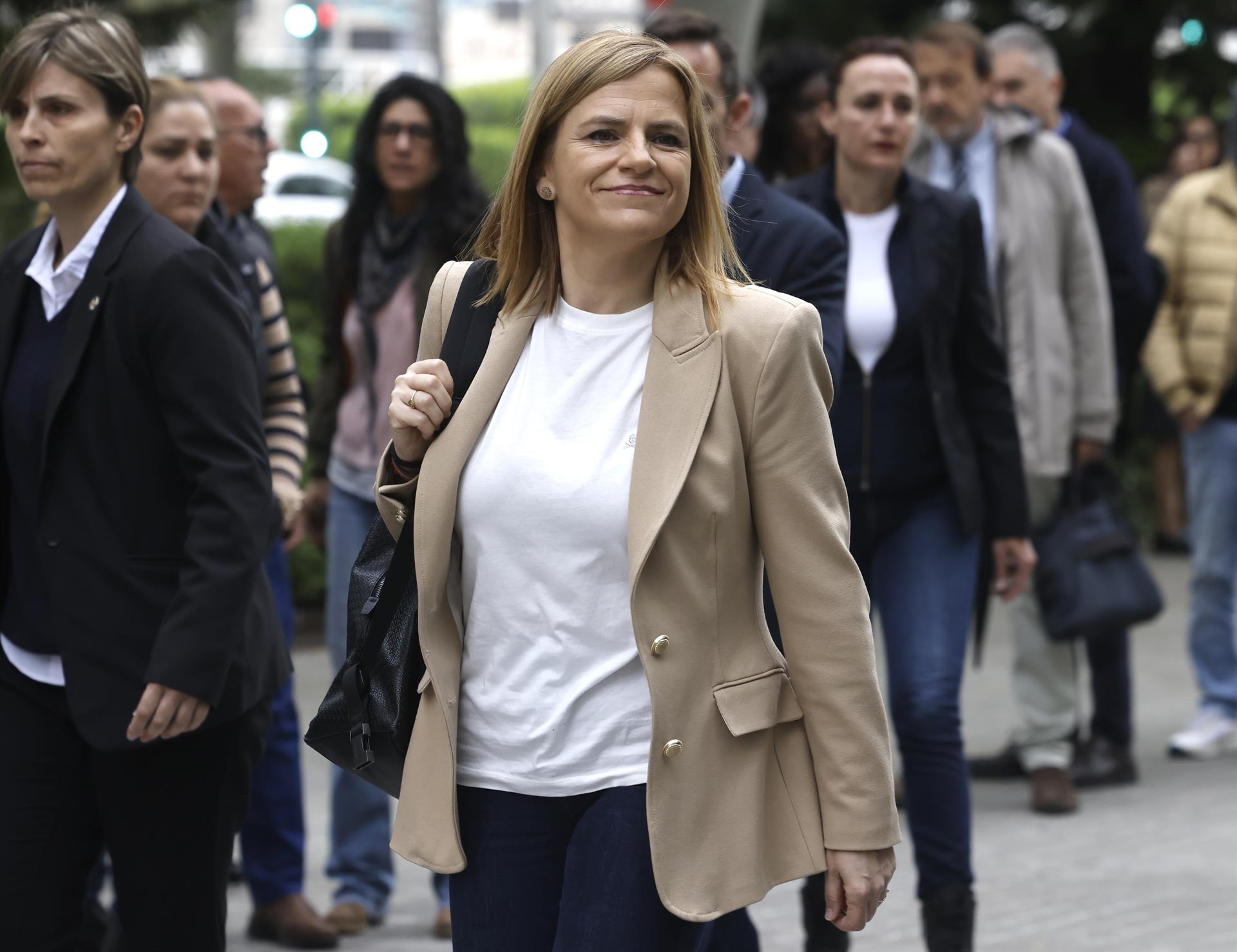 La delegada del govern espanyol al País Valencià, Pilar Bernabé, arriba a la Ciutat de la Justícia de València | Rober Solsona | EP